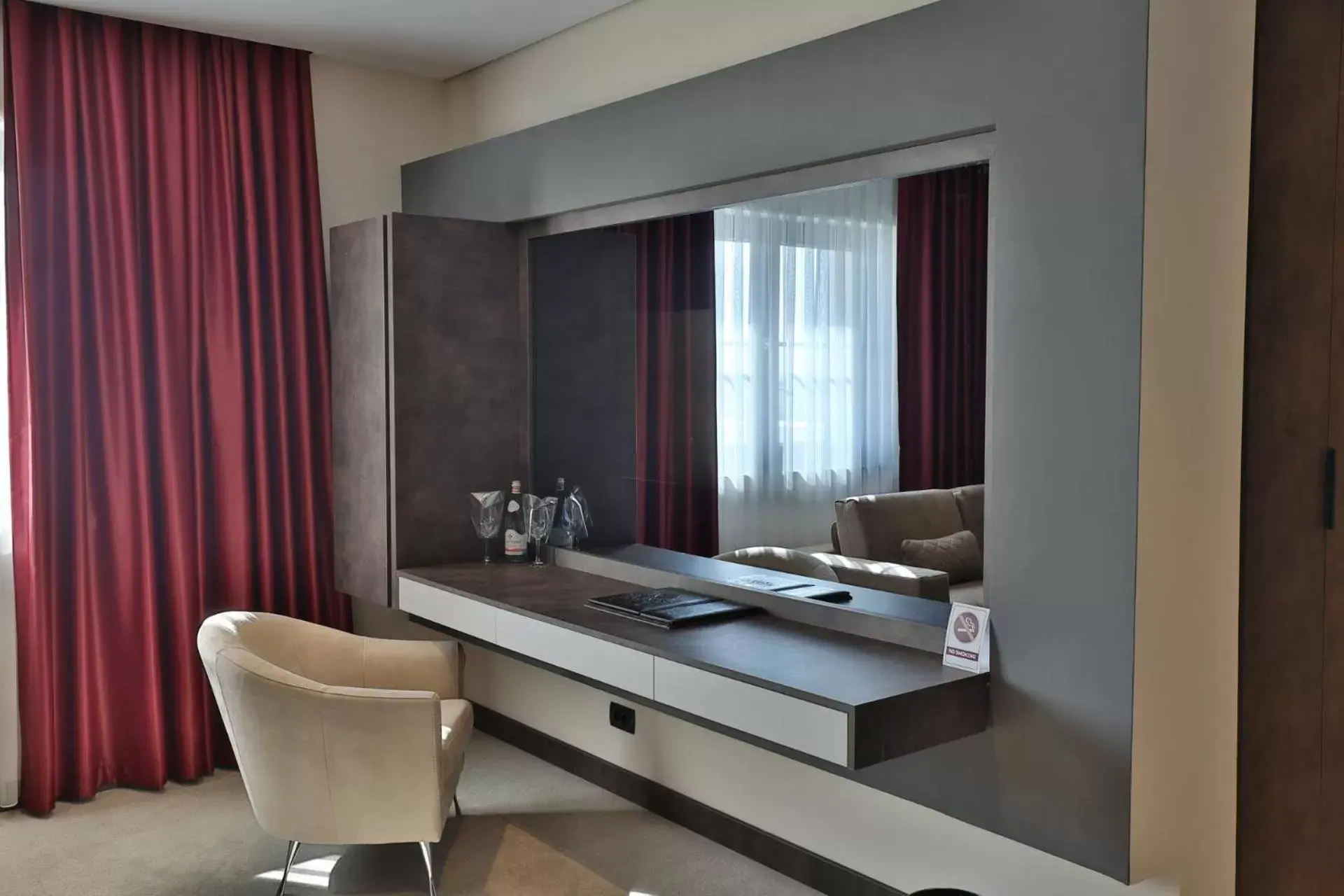 Junior Suite in Venus Hotel Junior Suite in Venus Hotel