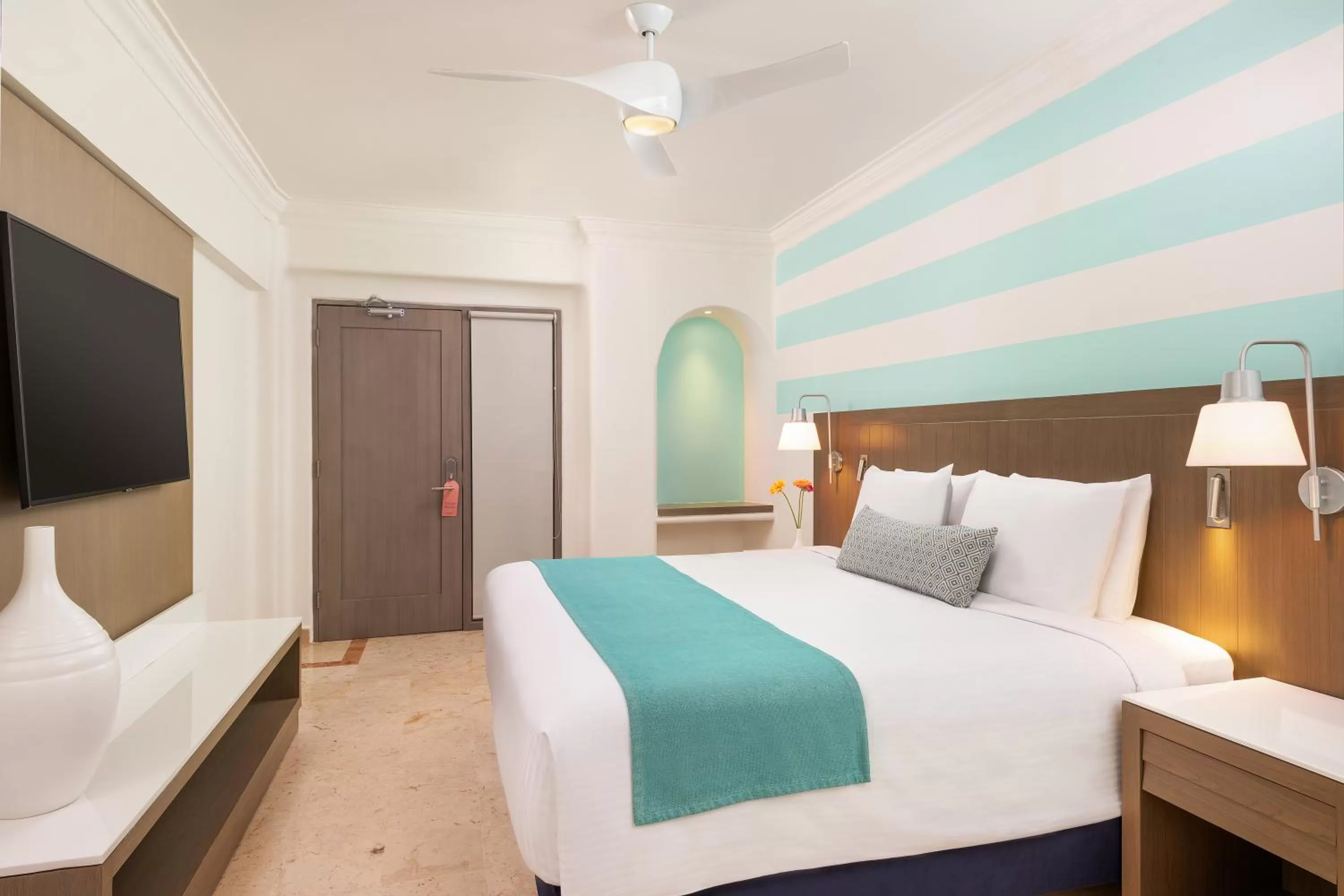 Bedroom, Bed in Wyndham Alltra Playa del Carmen Adults Only All Inclusive