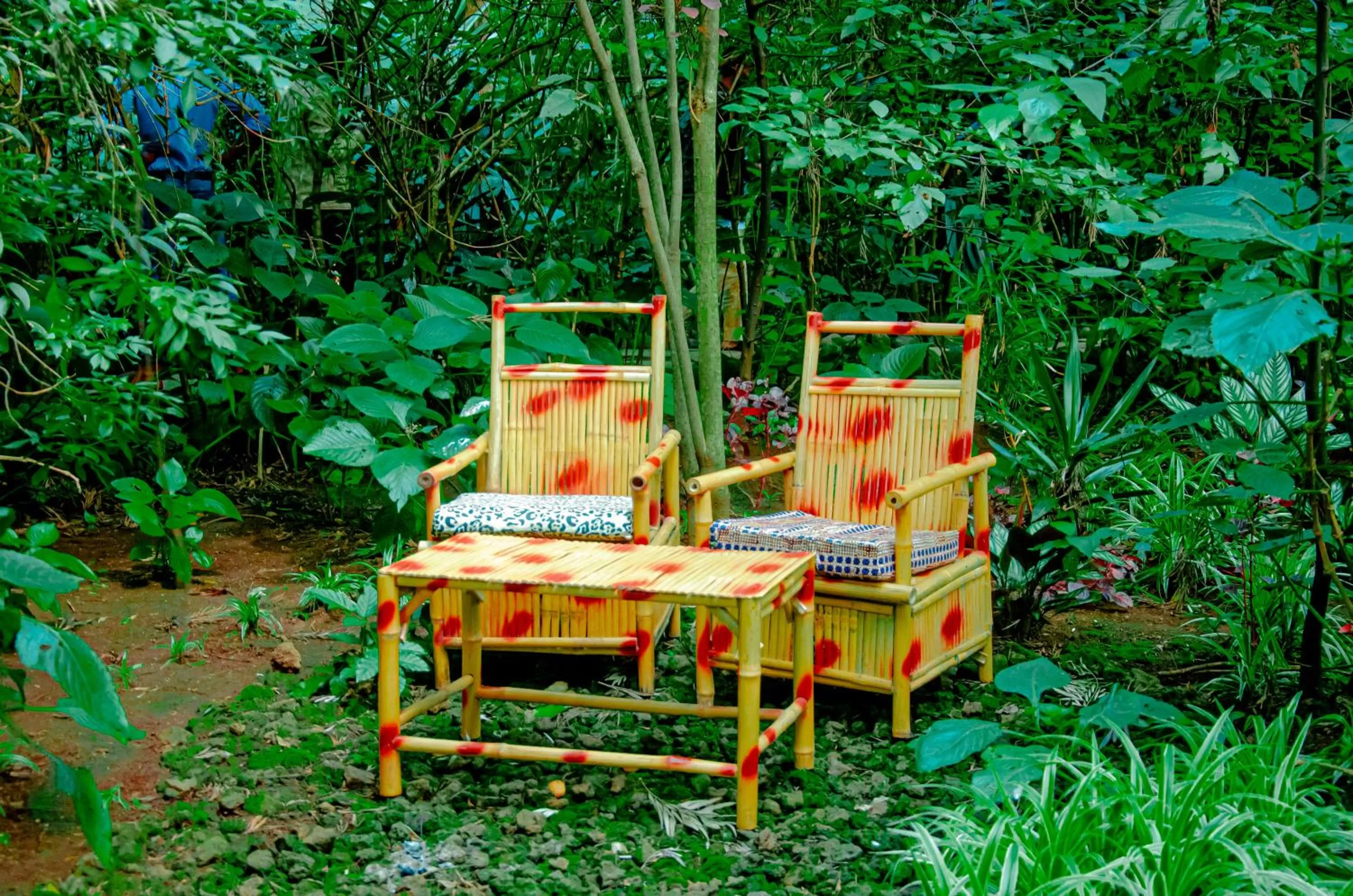 Seating area in Fravan Eco Resort By Apogee