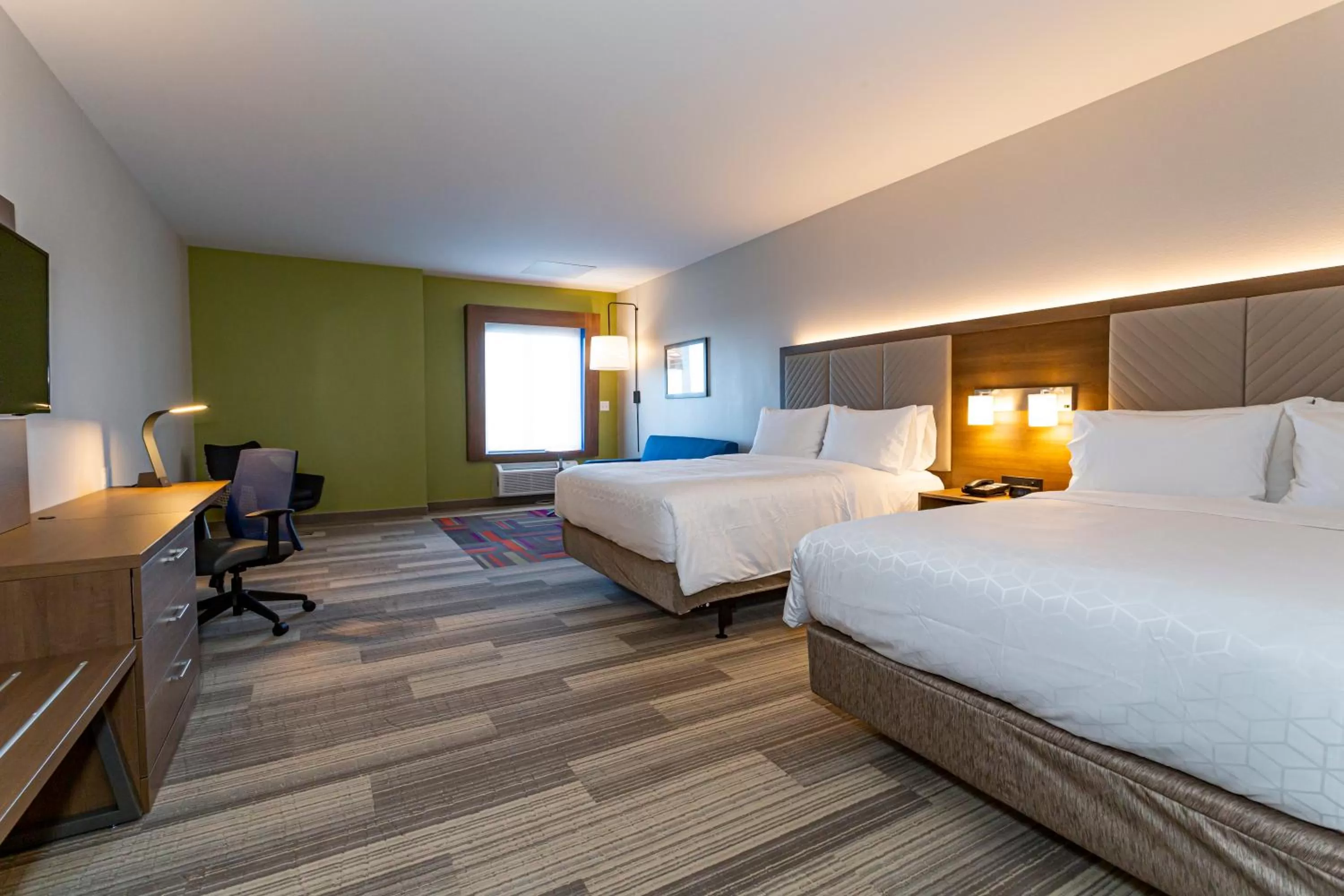 Suite with Two Beds - Non-Smoking in Holiday Inn Express & Suites - Columbus - Worthington, an IHG Hotel