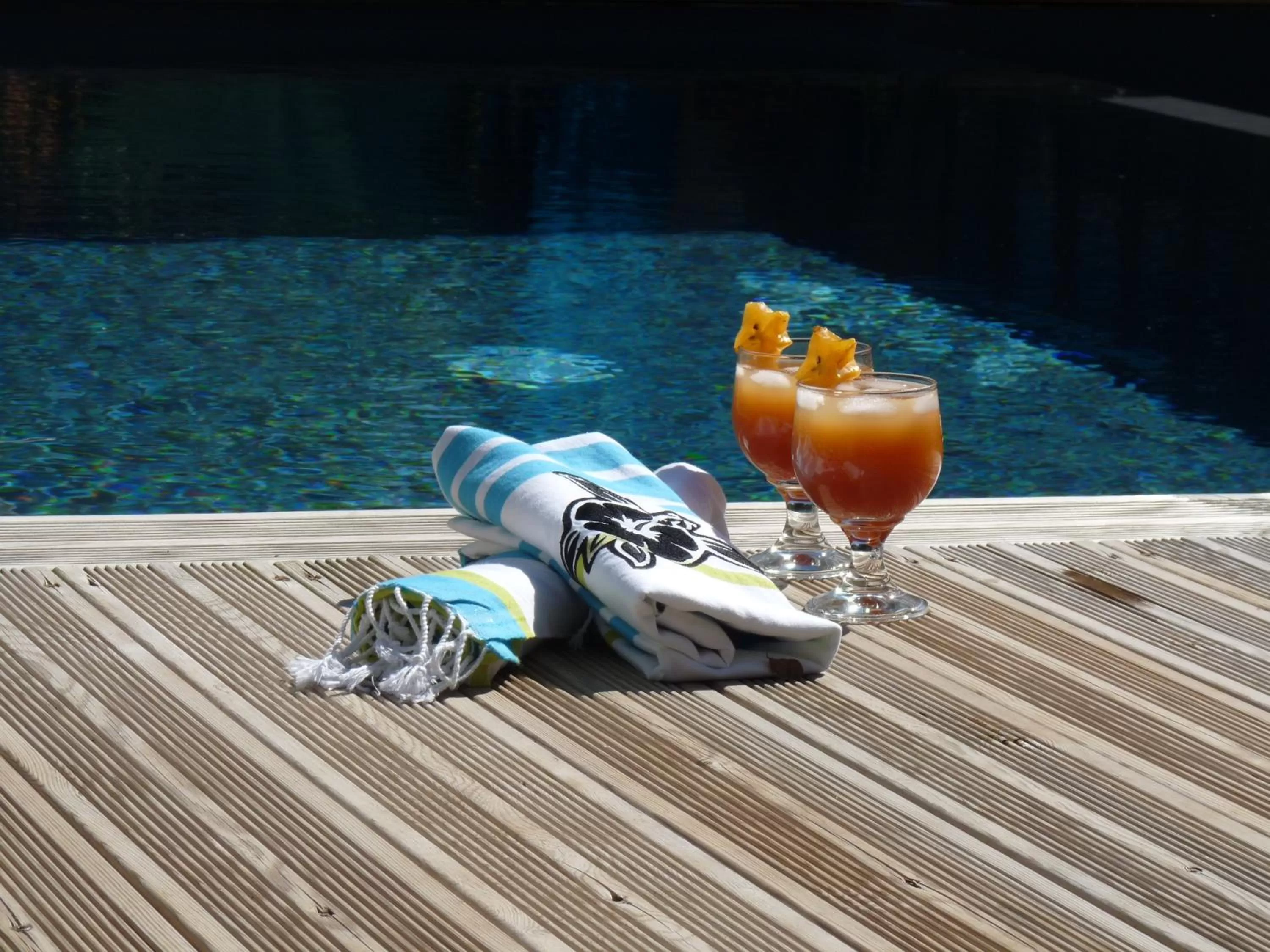 Alcoholic drinks in BUNGALOW La Tortue Bleue