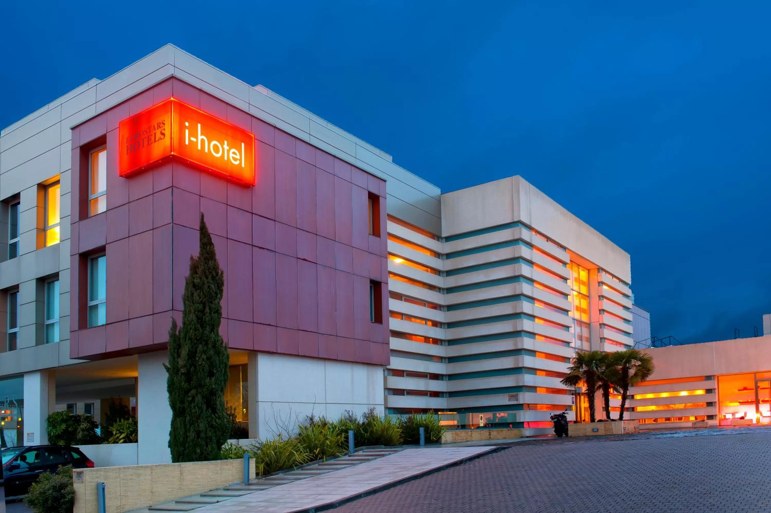 Property building in Eurostars i-hotel Madrid