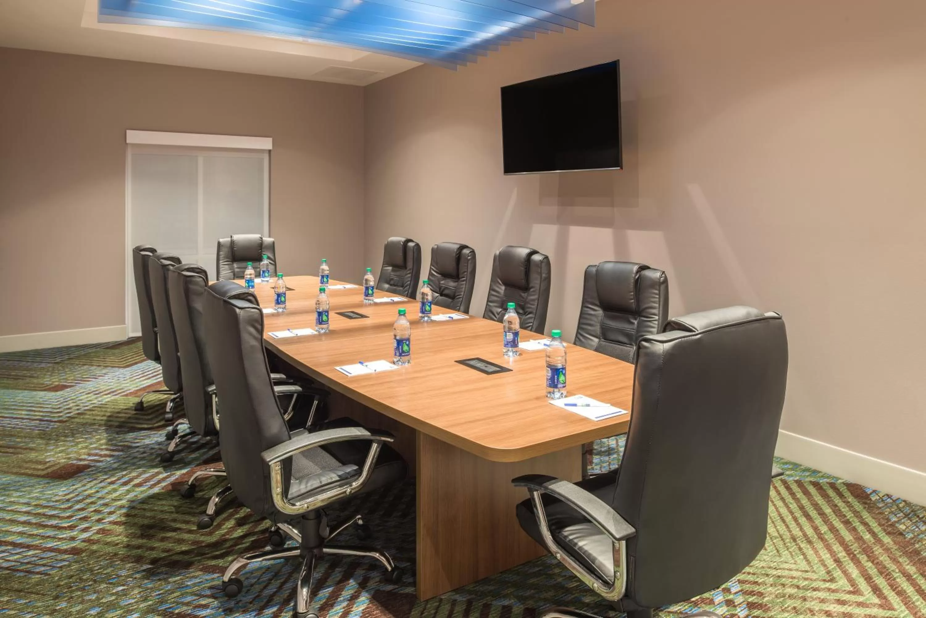 Meeting/conference room in Holiday Inn Express Troy by IHG
