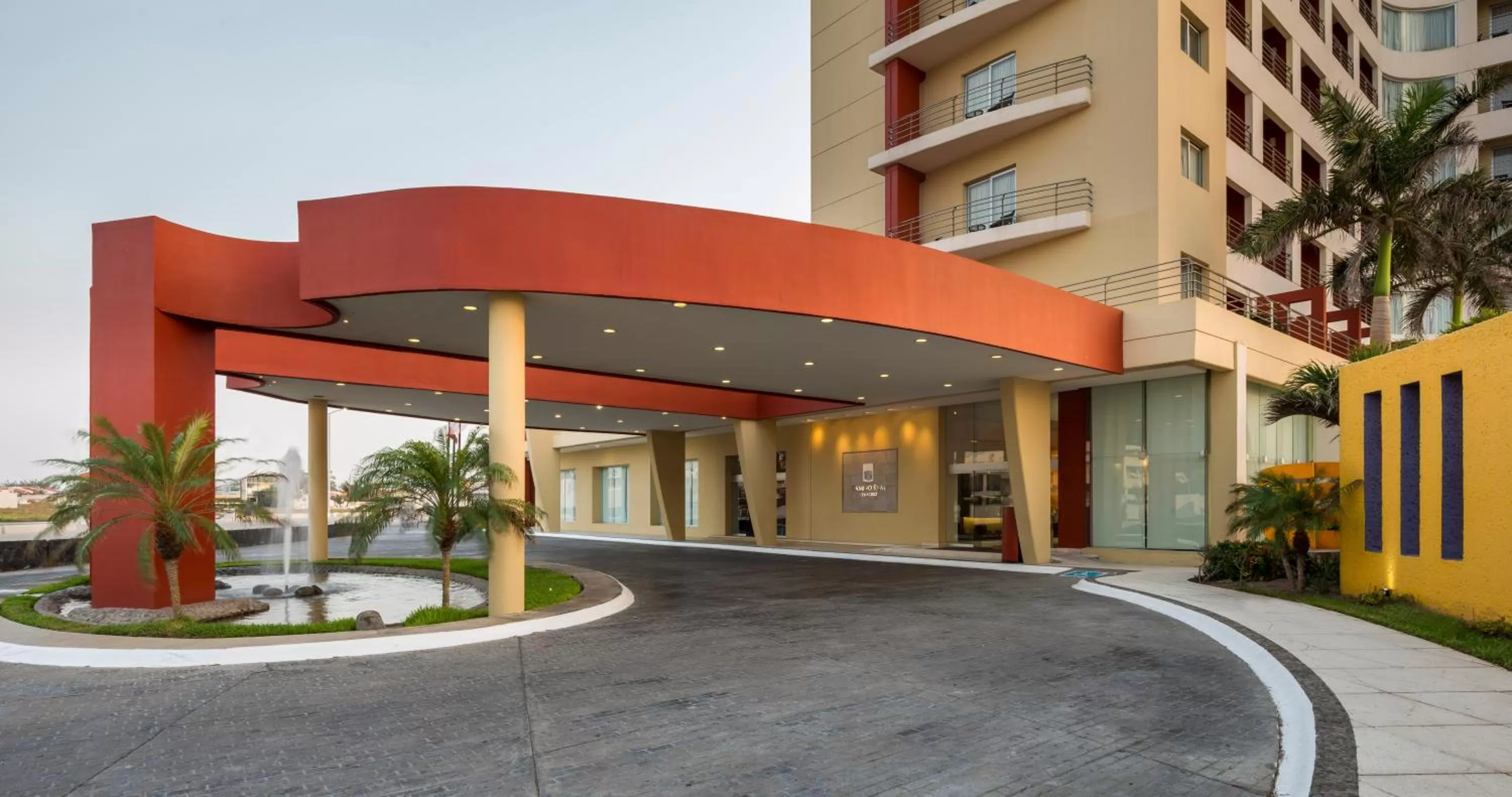 Facade/entrance in Camino Real Veracruz