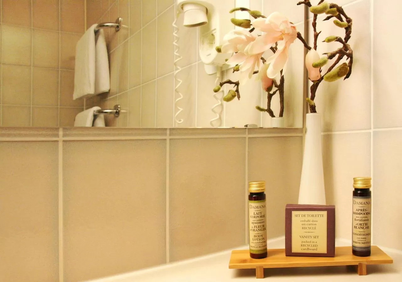 Bathroom in AVIA Hotel