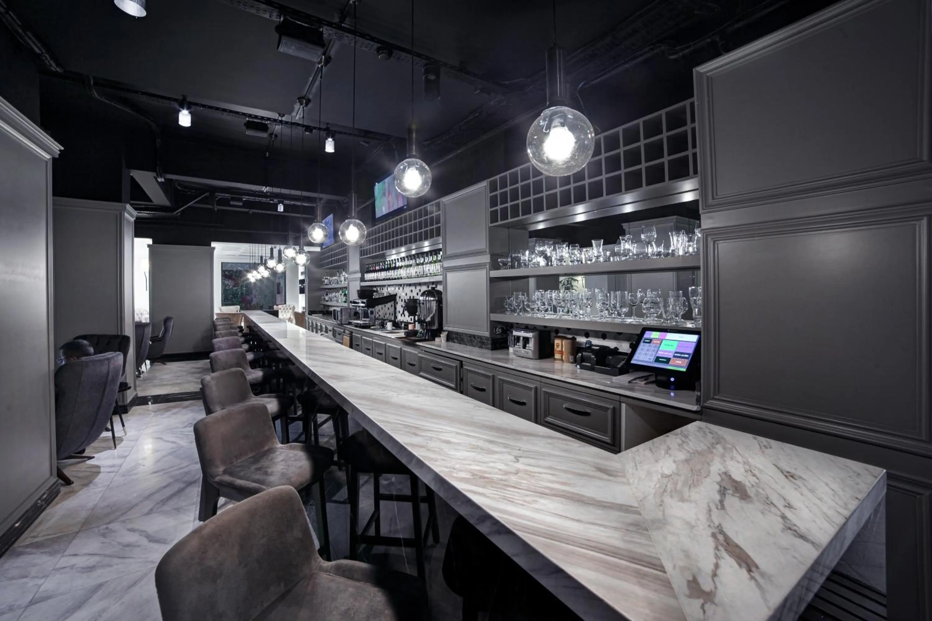 Lounge or bar in White Monarch Hotel