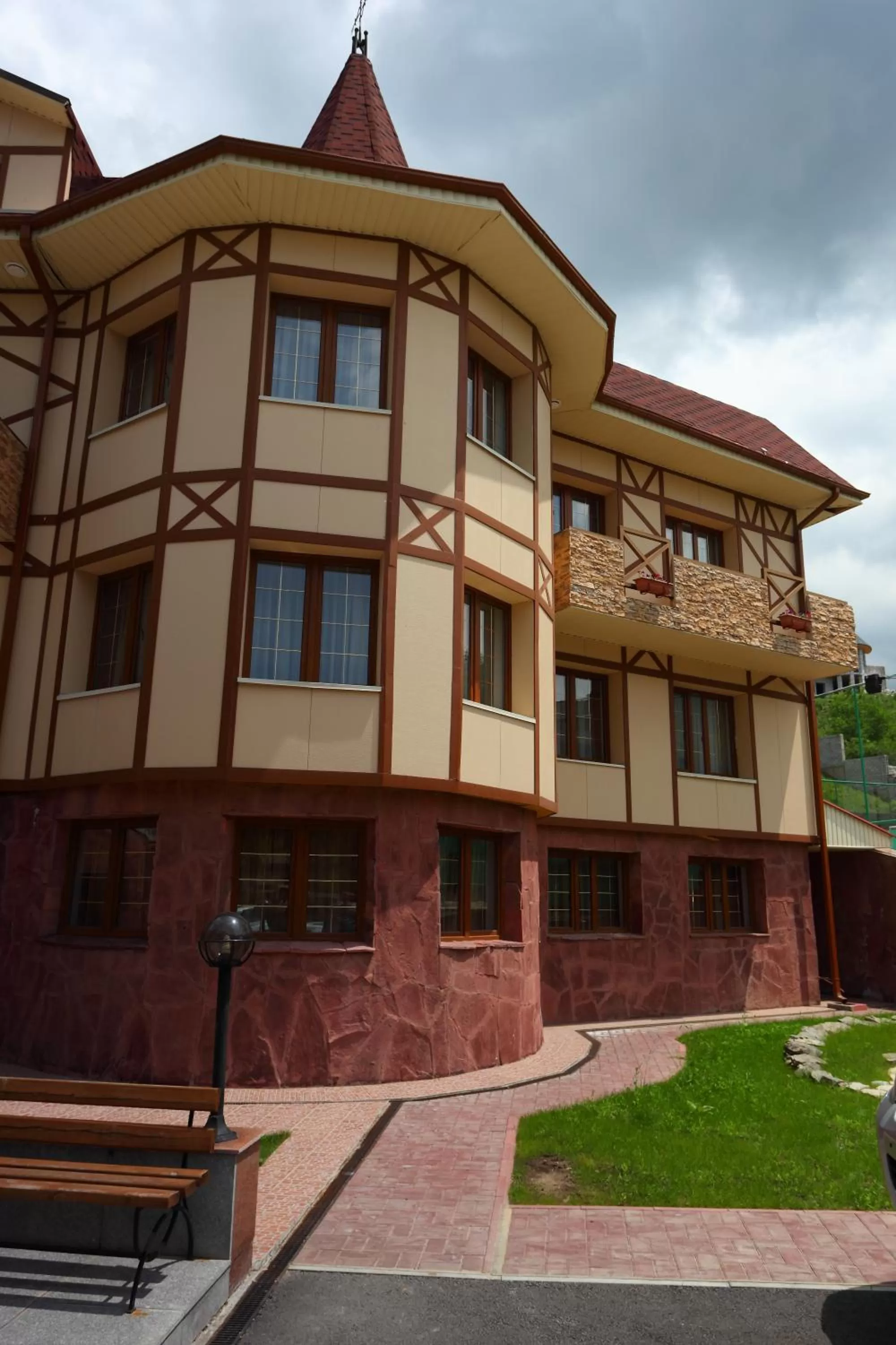 Facade/entrance, Property Building in Alpen Ville