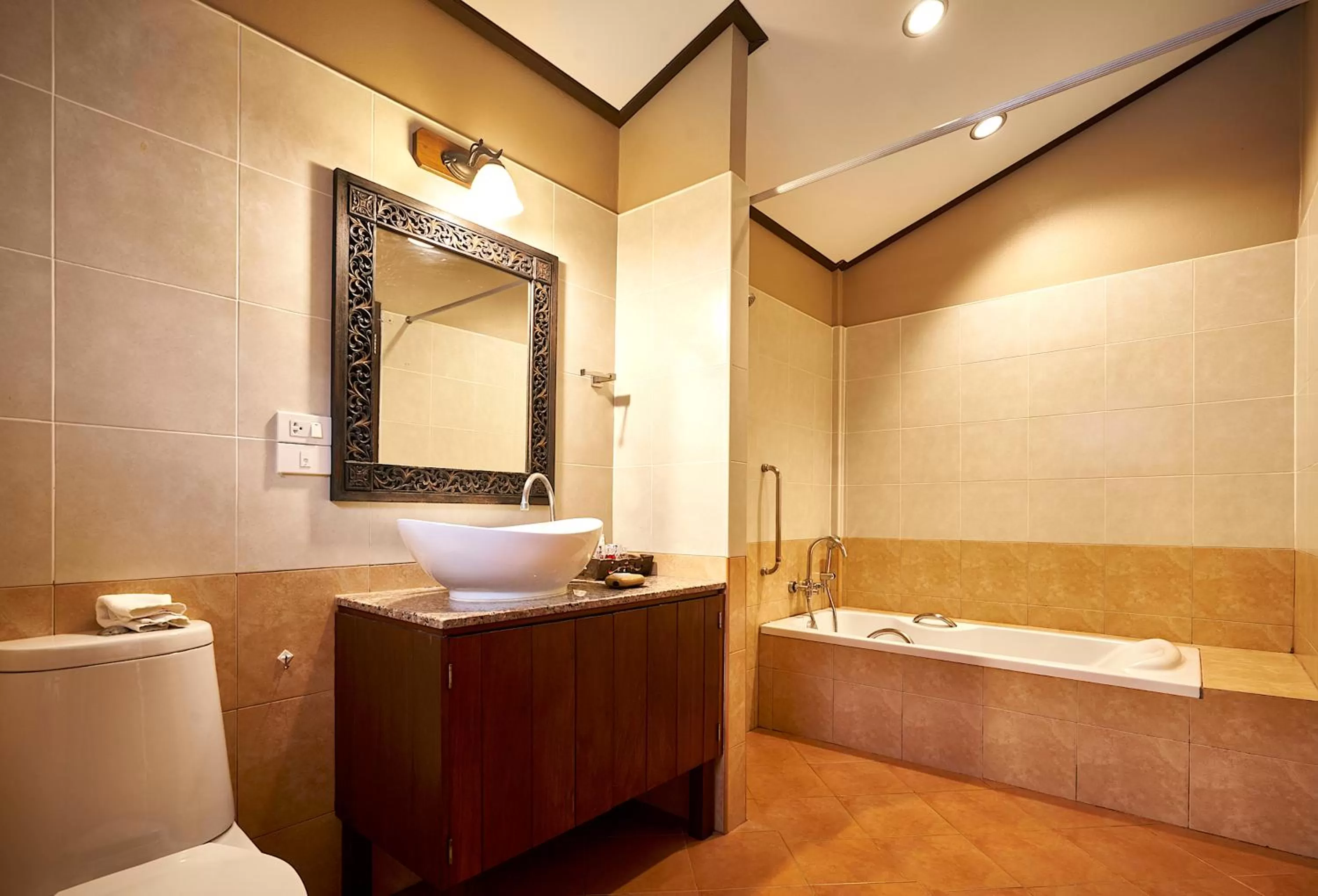 Ruenkanok Thaihouse Resort