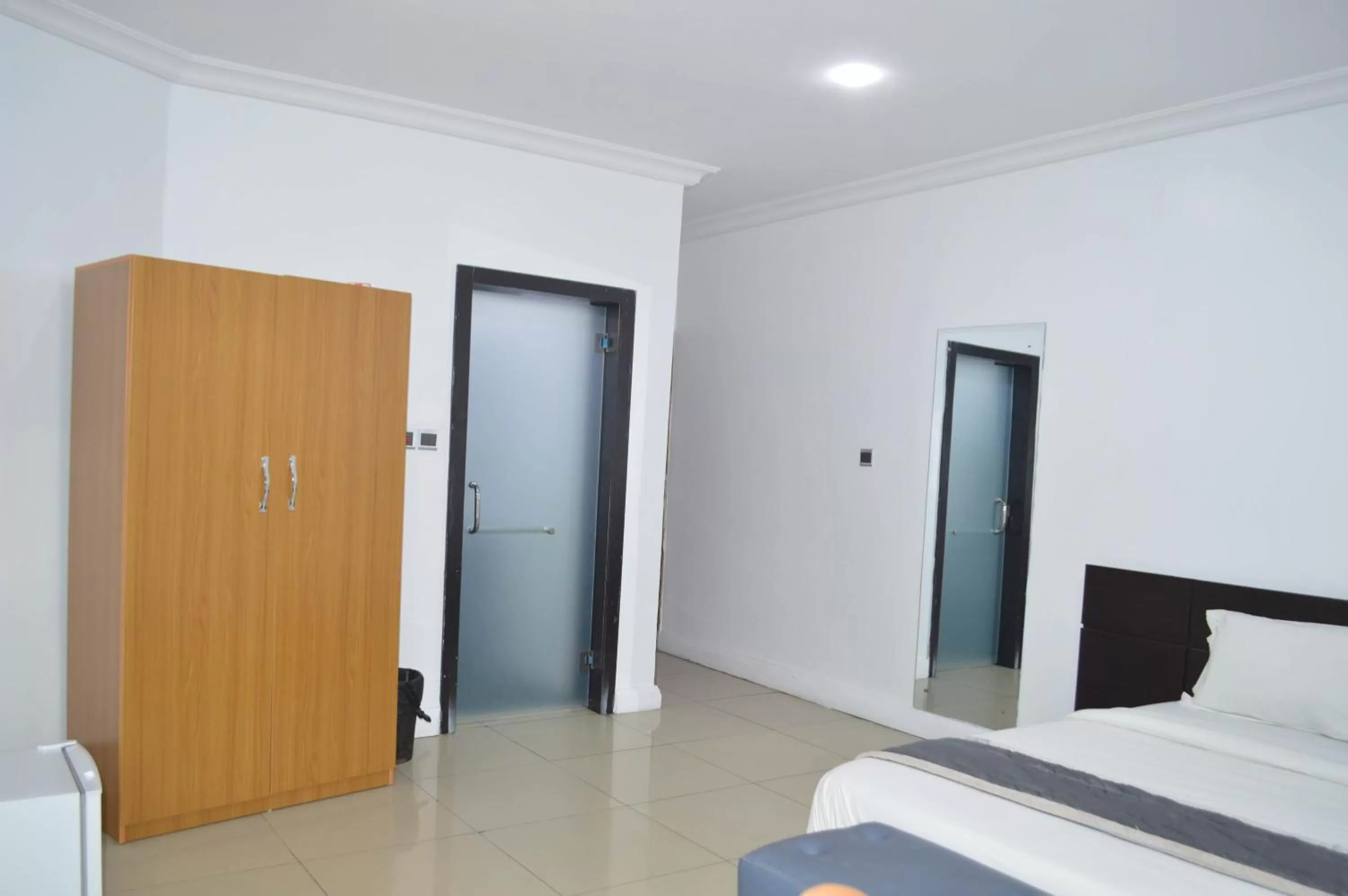 TV/Entertainment Center in HIS Dulce Apartments