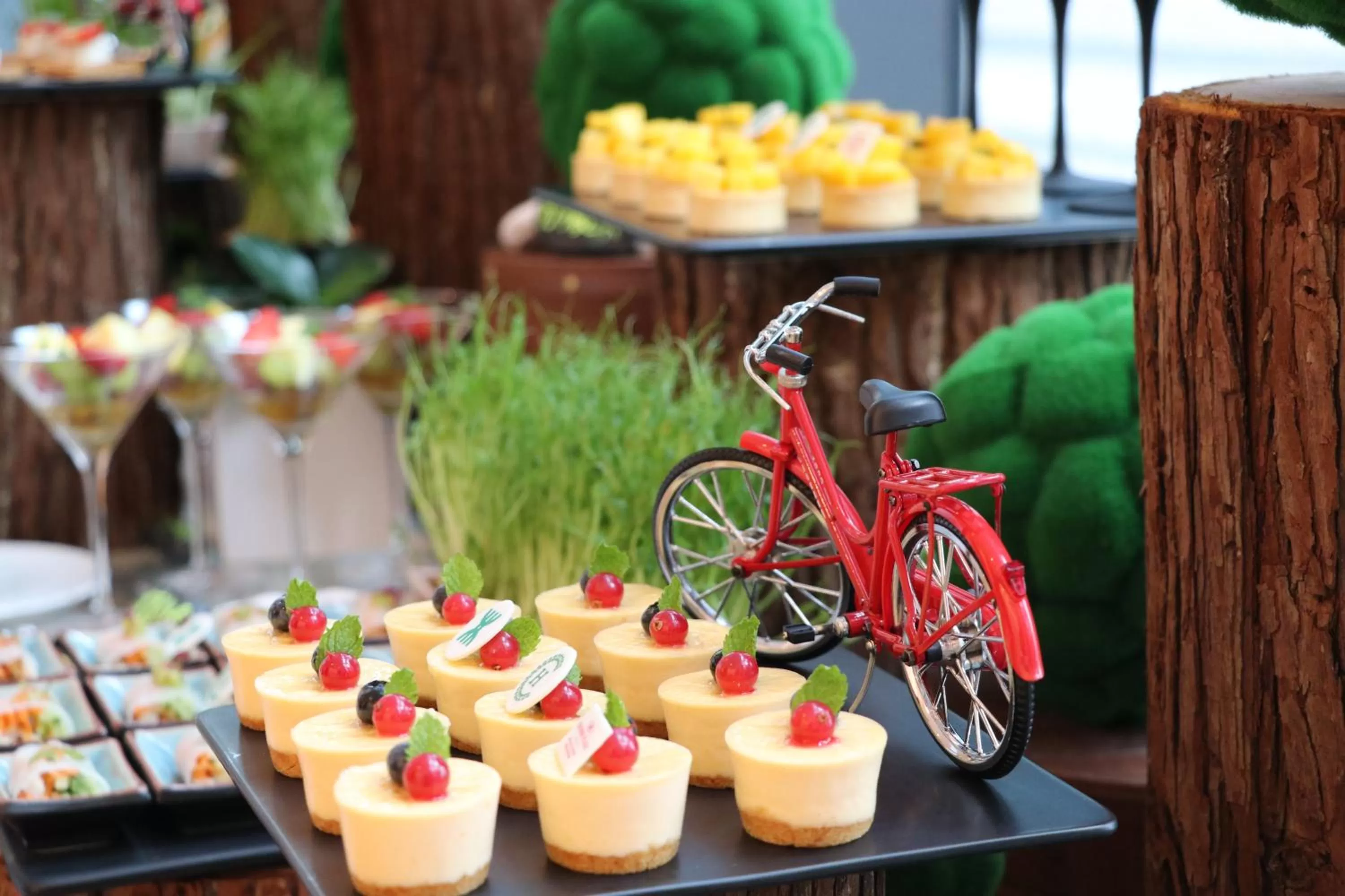 Meeting/conference room in Crowne Plaza Shenzhen Nanshan by IHG