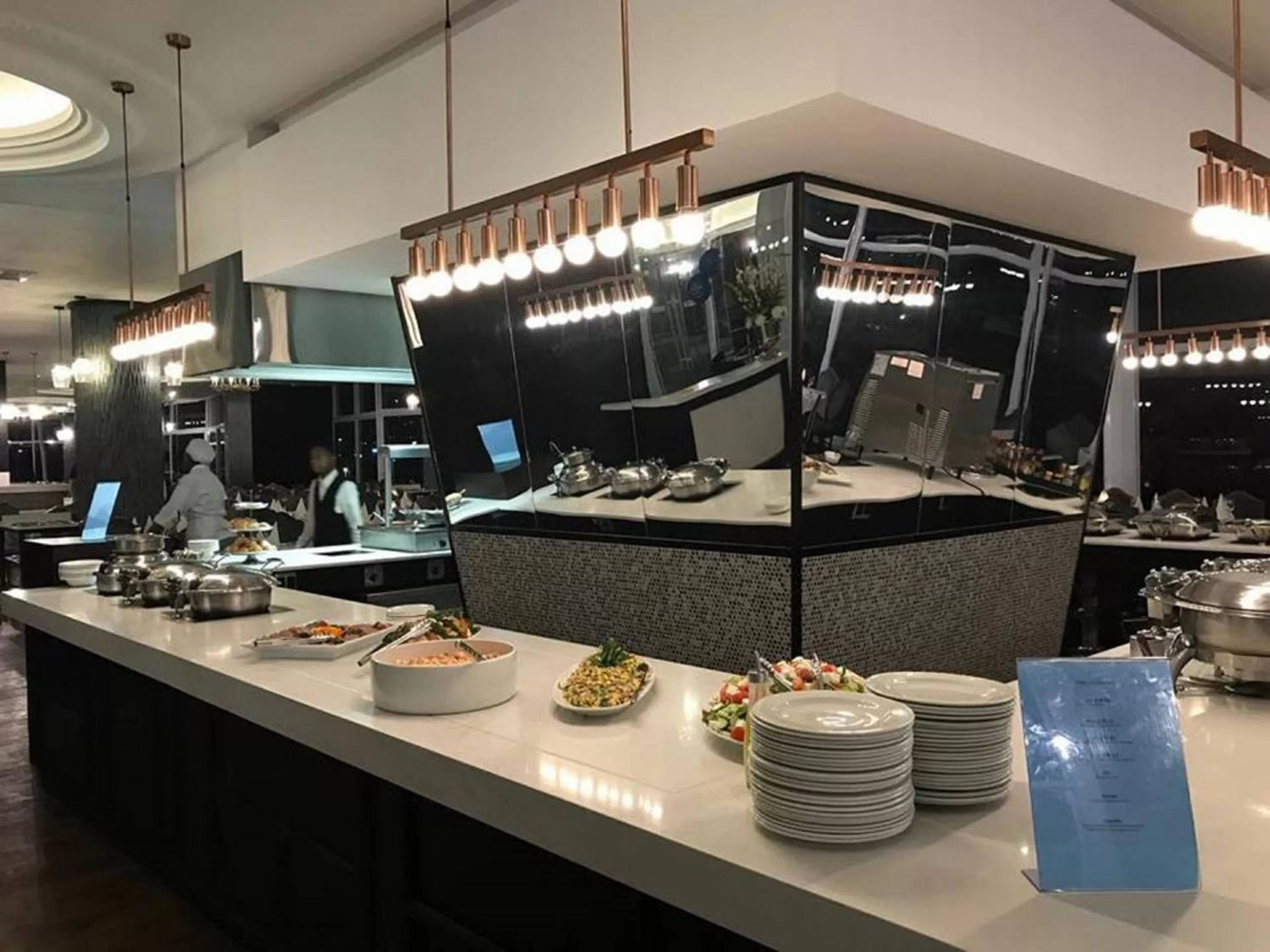 Restaurant/places to eat in Blue Waters Hotel