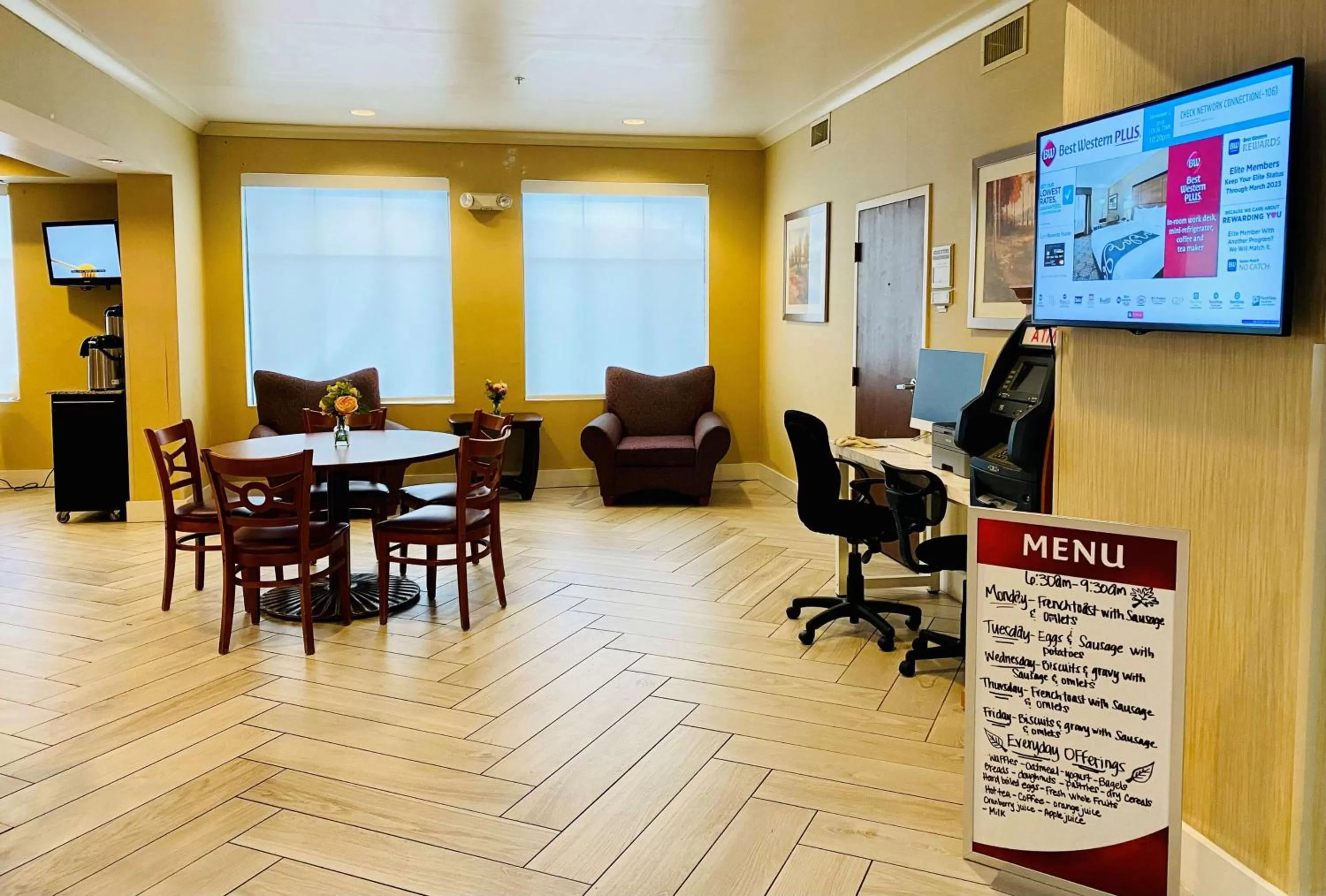 Business facilities in Best Western PLUS Hannaford Inn & Suites