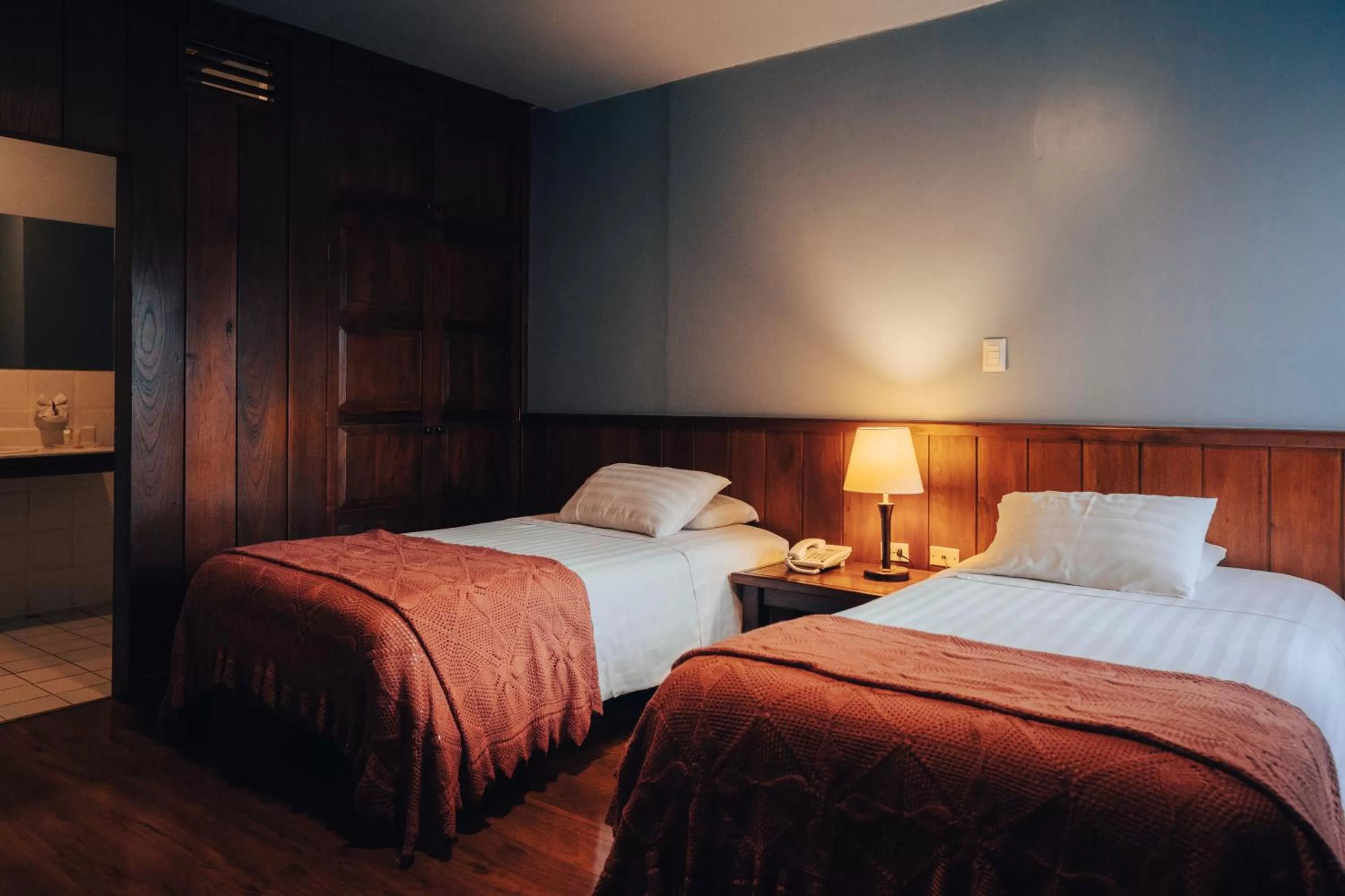 Bed in Hotel Victoria