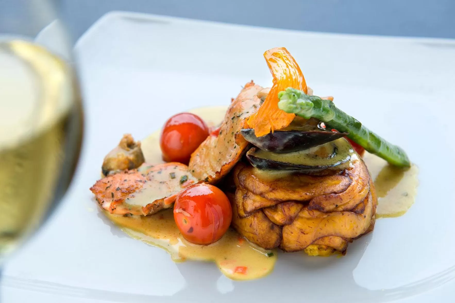 Restaurant/places to eat in Labadi Beach Hotel