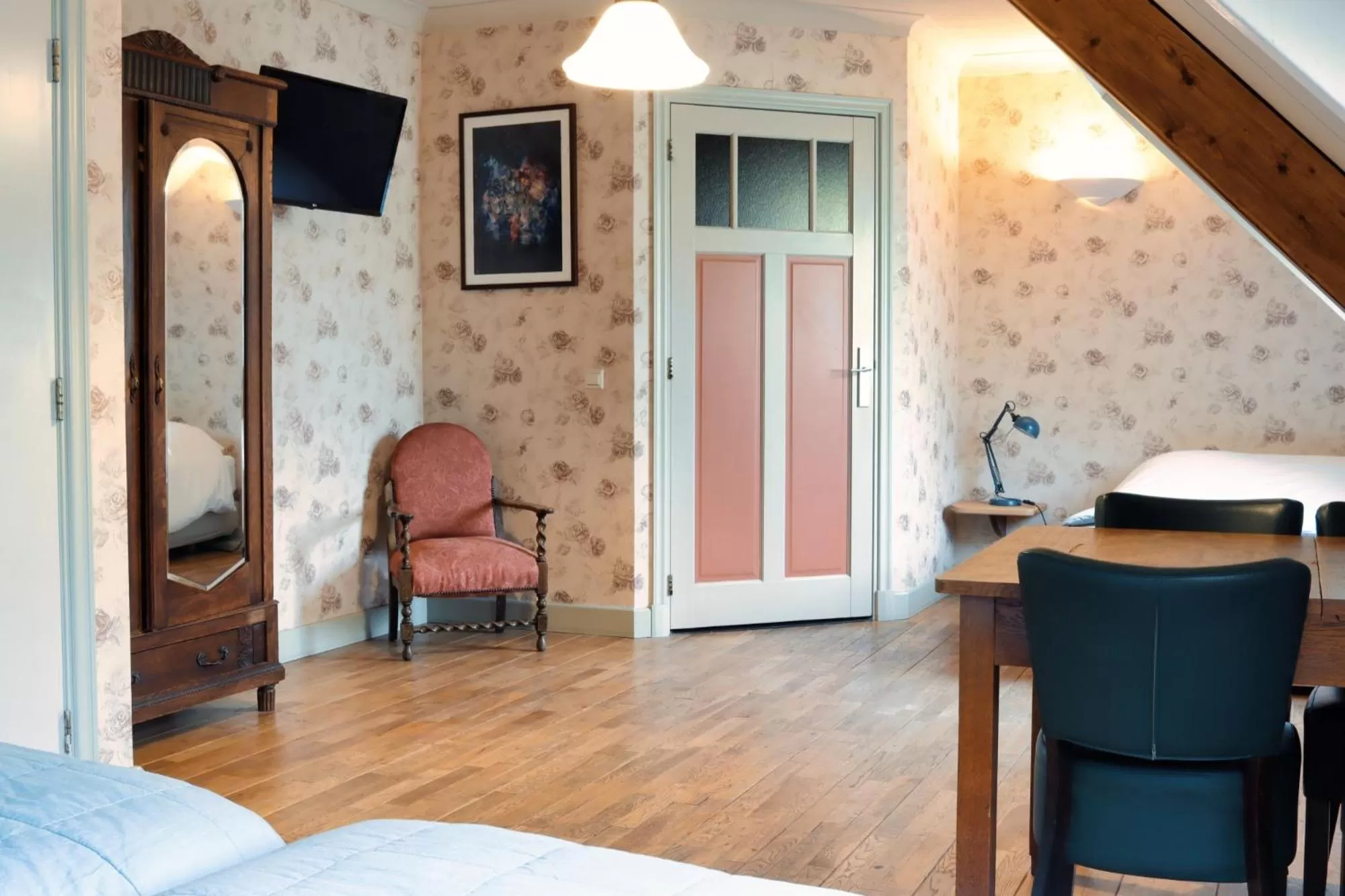 TV and multimedia, Seating Area in Buitengoed De Uylenburg