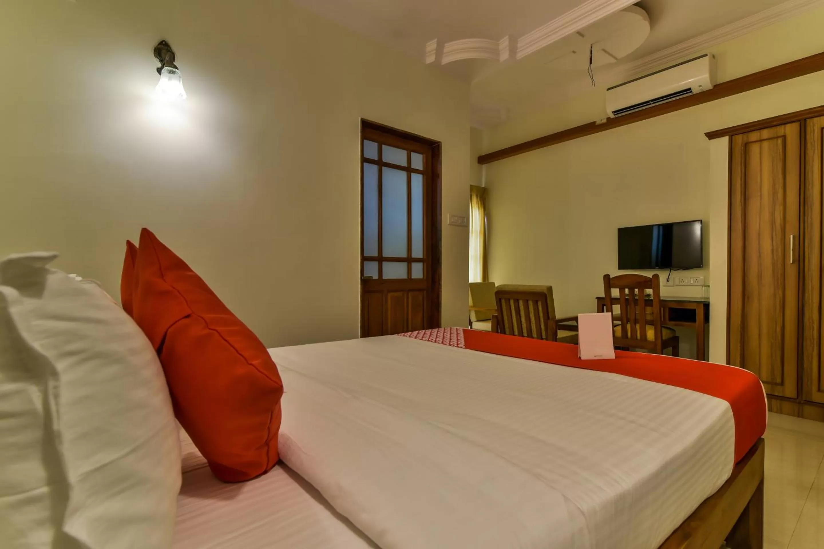 Bedroom, Bed in Sonikas Leisure