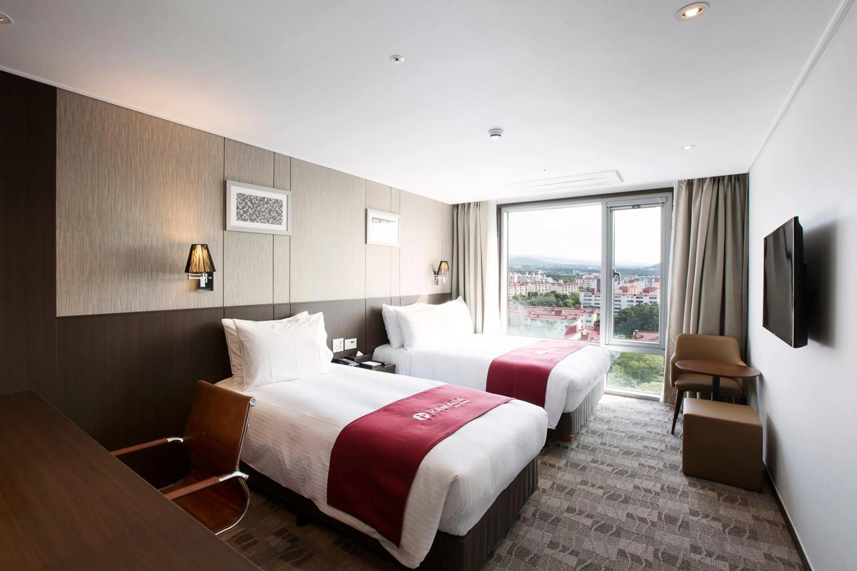 Bed in Ramada by Wyndham Jeju City Hall