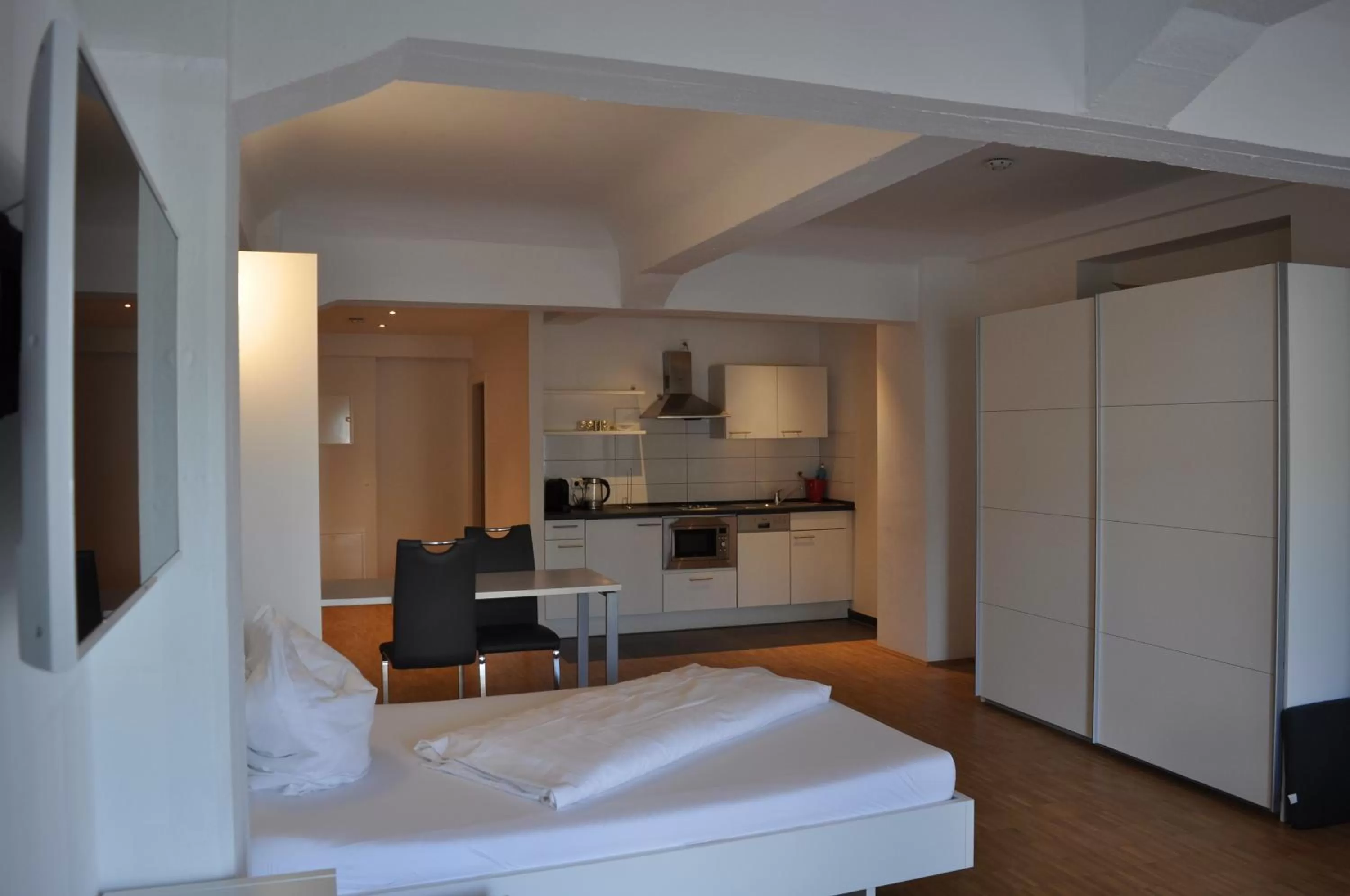 Kitchen/Kitchenette in New Age Boardinghouse