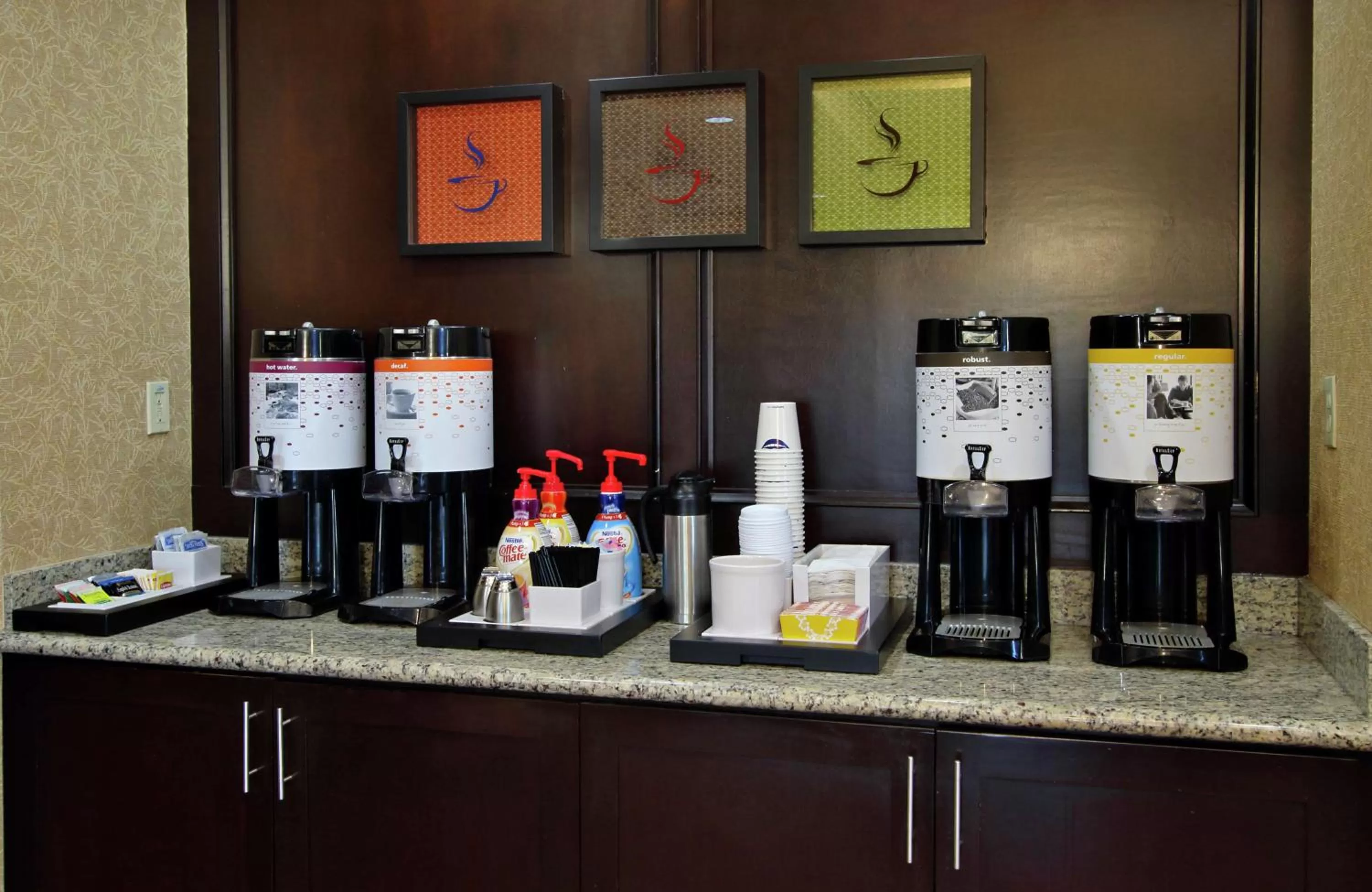 Restaurant/places to eat in Hampton Inn & Suites Buffalo