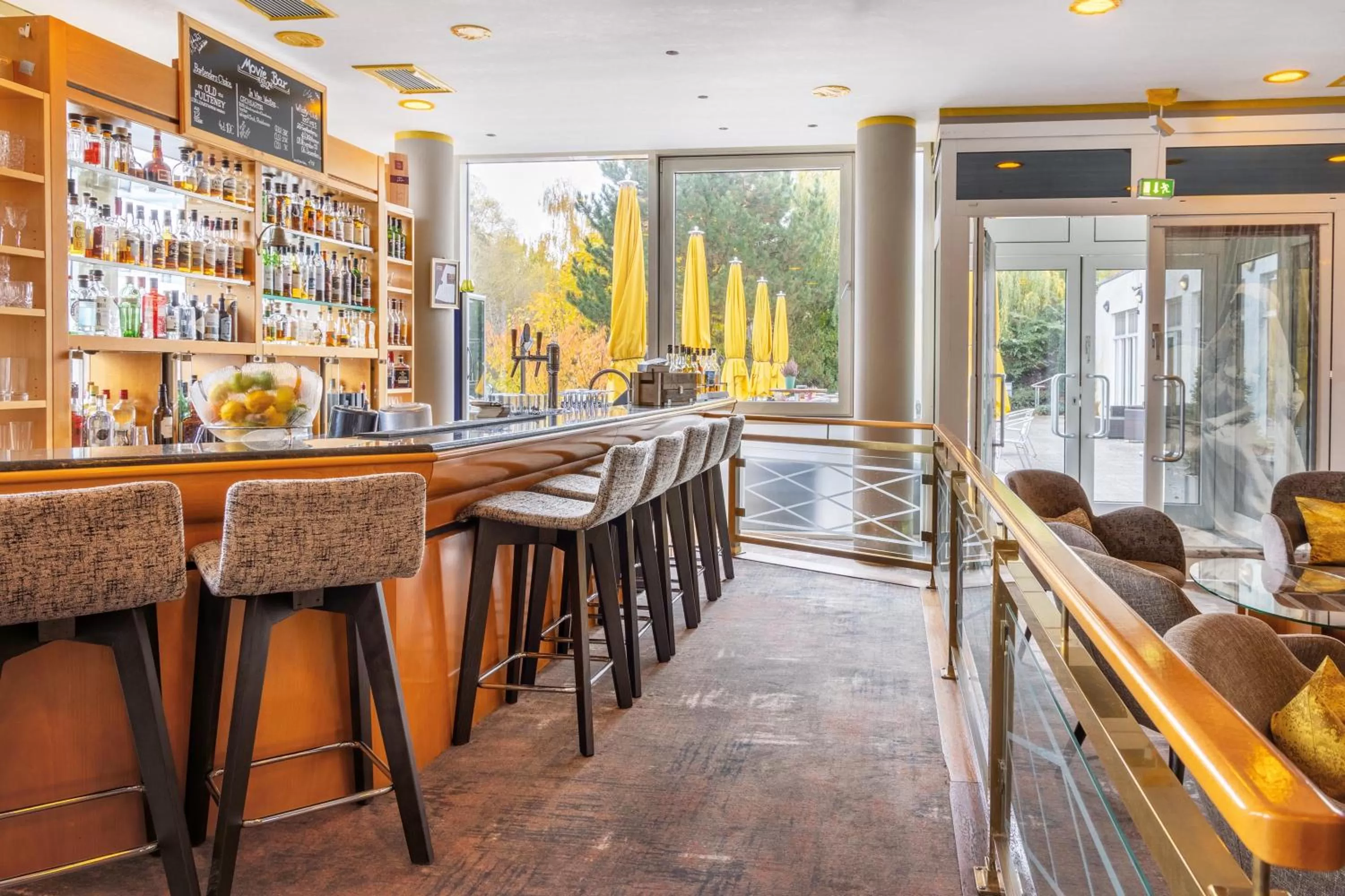 Lounge or bar in Seminaris Avendi Hotel Potsdam