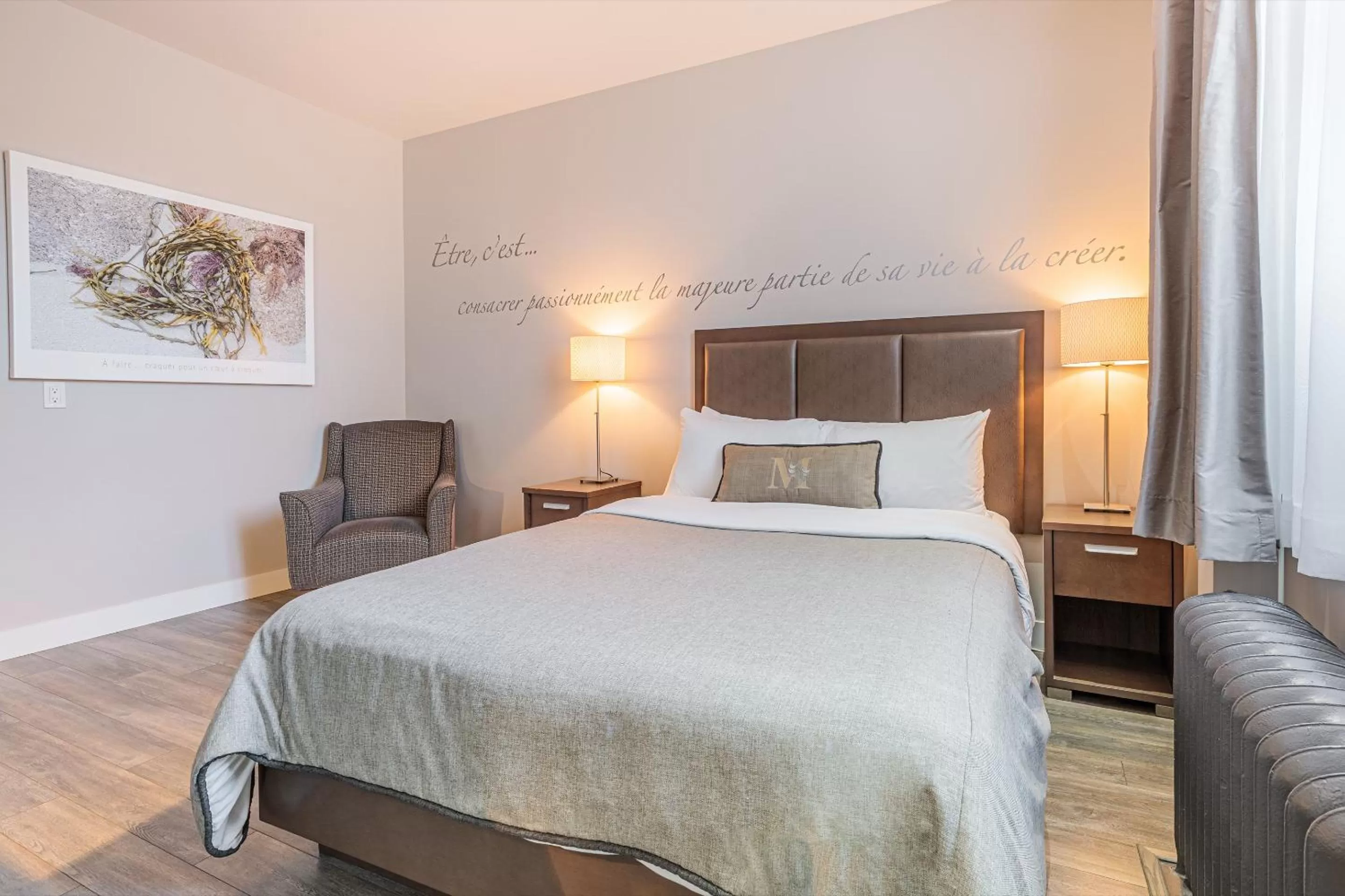 Bed in Hotel Montfort