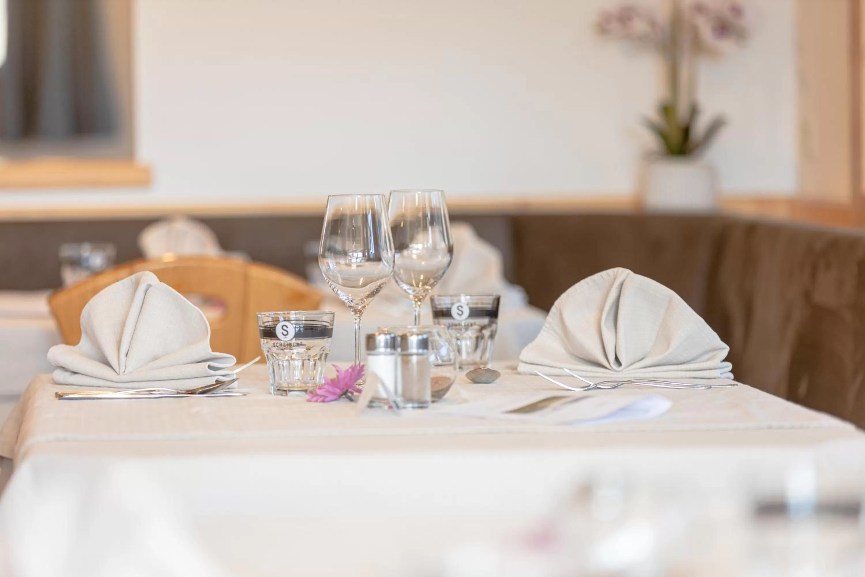 Restaurant/places to eat in Hotel Tyrol