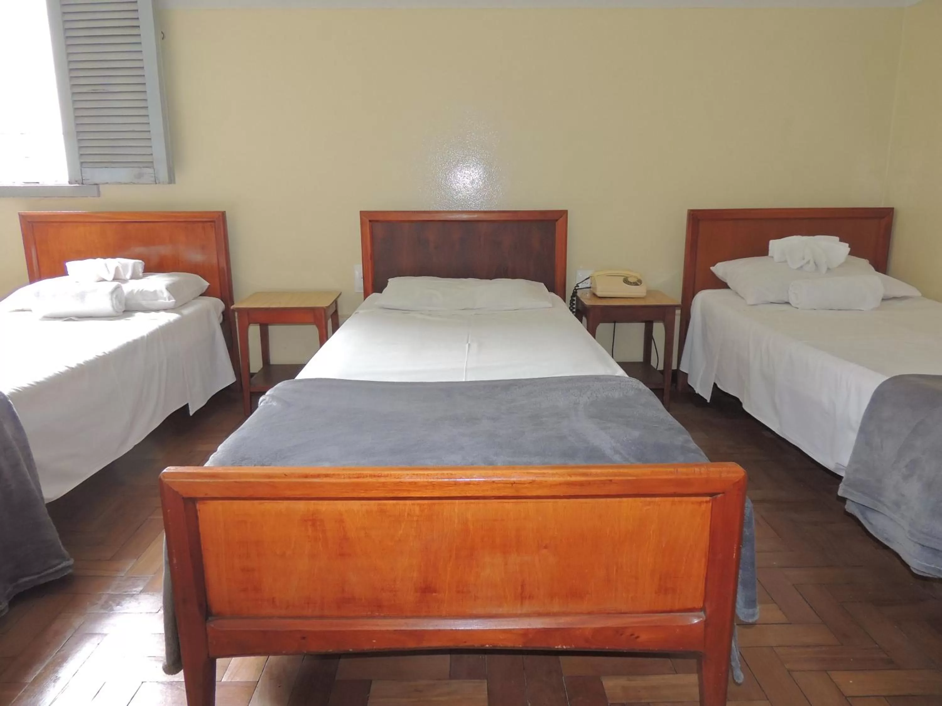 Bedroom, Bed in Hotel Esplanada Belo Horizonte - Proximo a Estacao de Trem