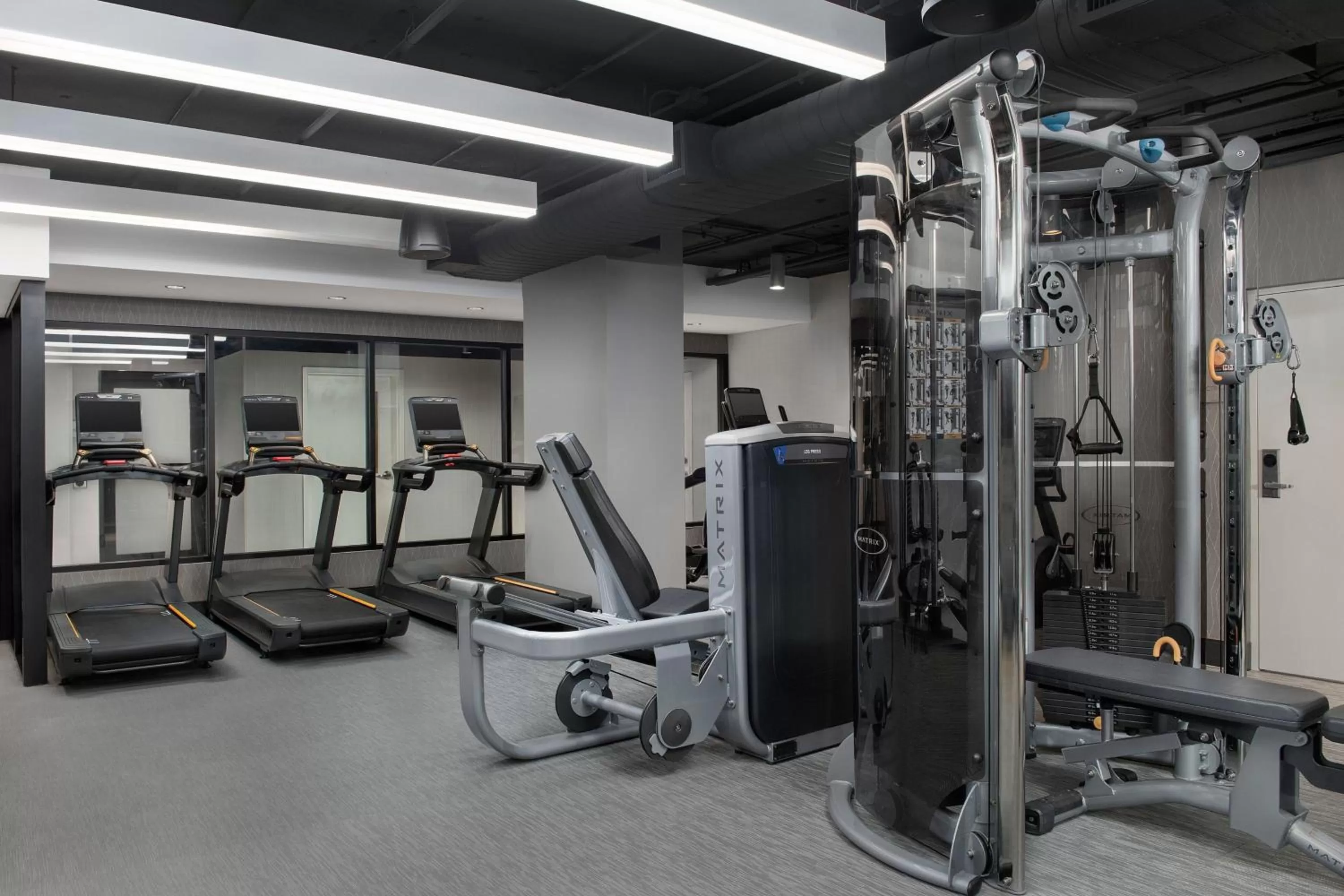 Fitness centre/facilities in Courtyard by Marriott Washington, DC Dupont Circle