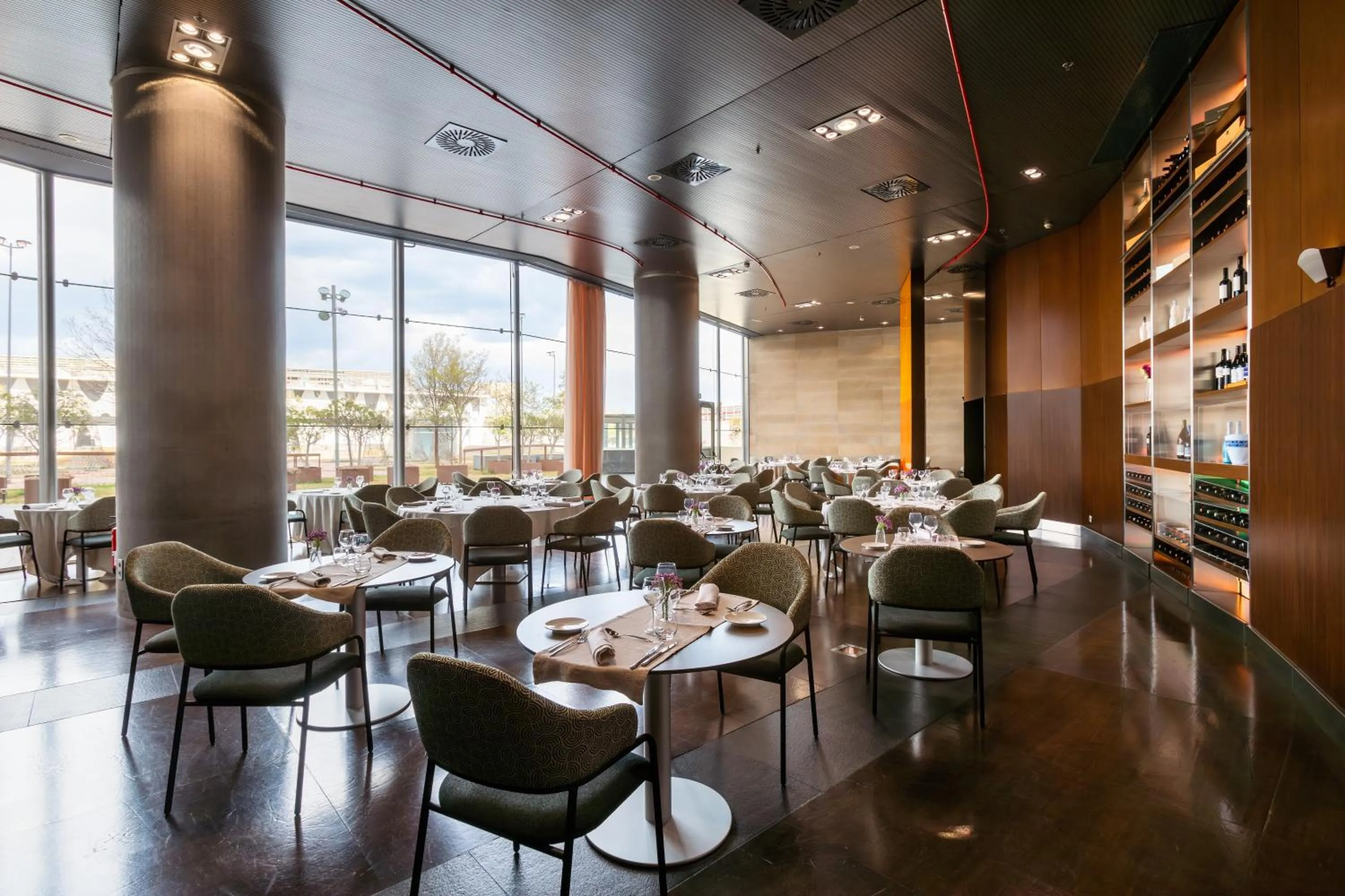 Restaurant/places to eat in Alexandre Fira Congress