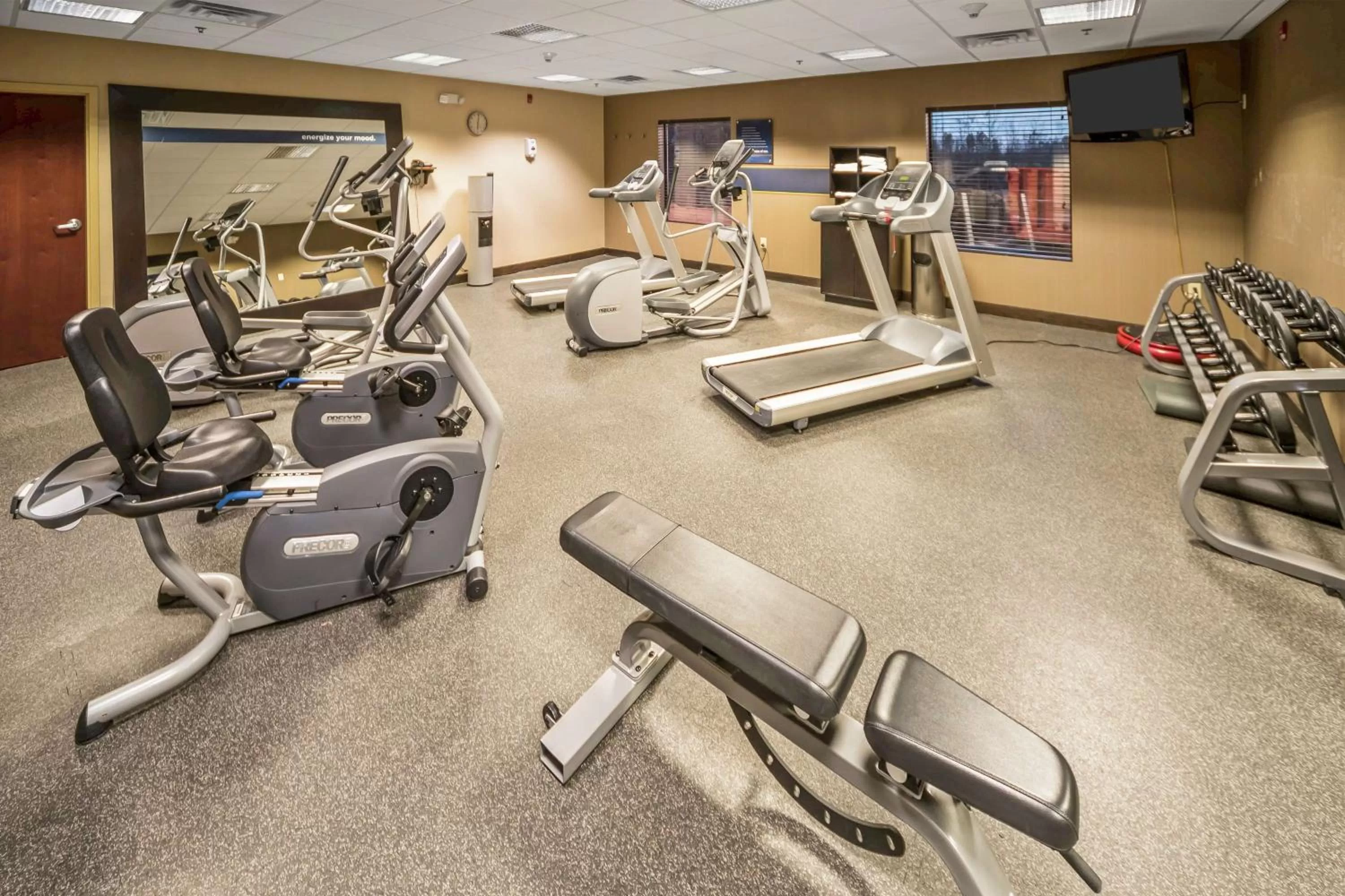 Fitness centre/facilities in Hampton Inn Wilson Downtown