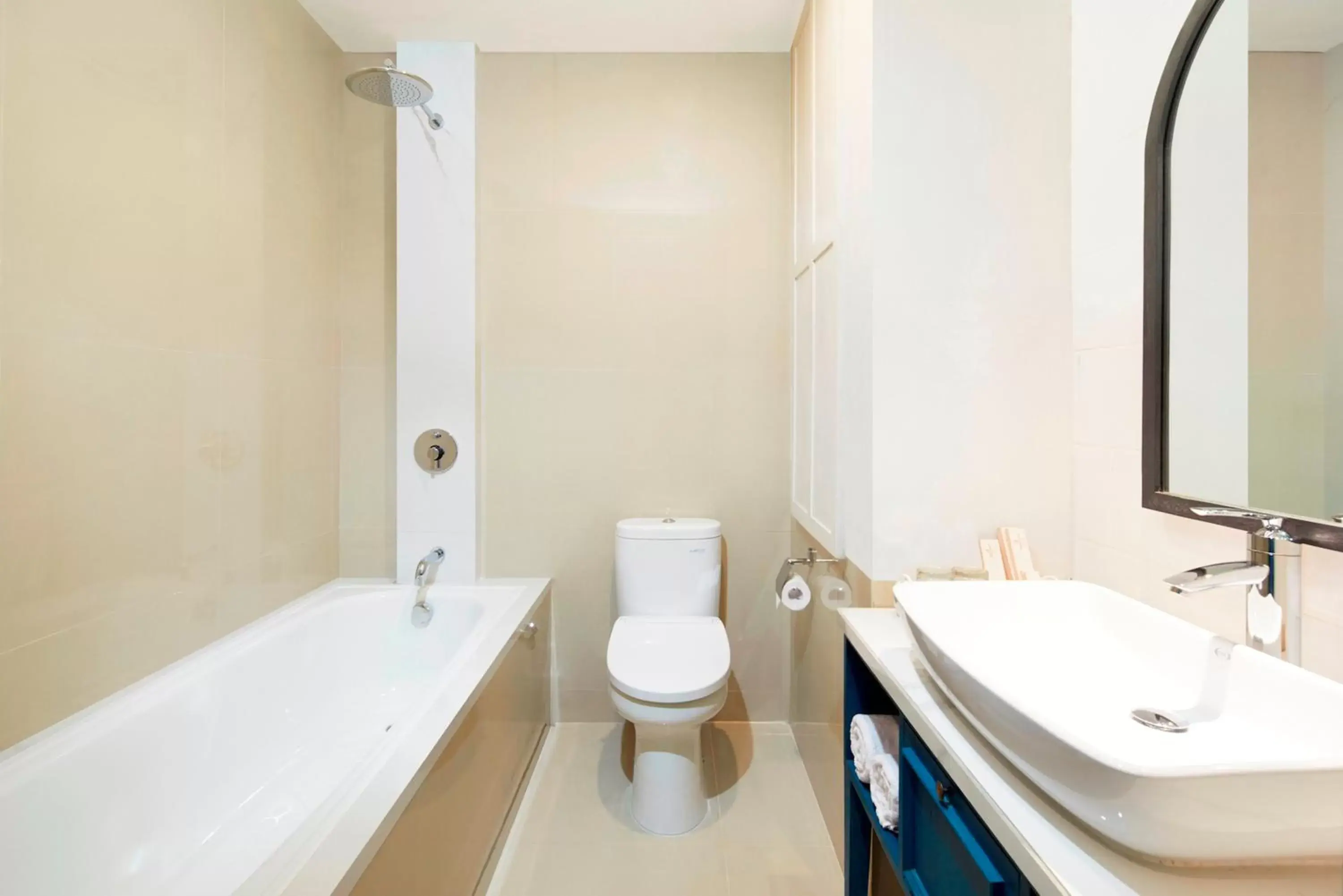 Executive Suite Room in Jambuluwuk Thamrin Hotel Executive Suite Room in Jambuluwuk Thamrin Hotel