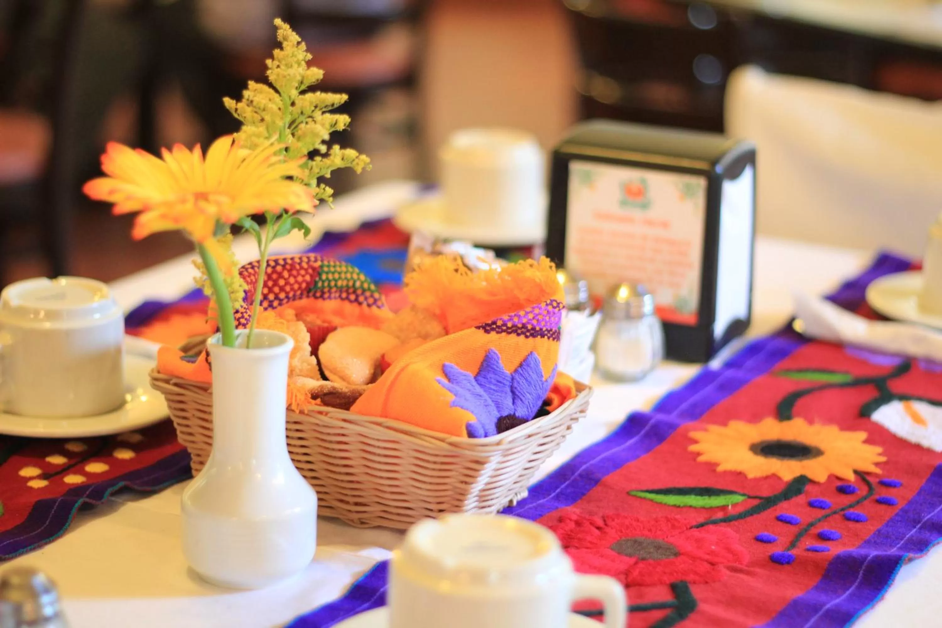 Restaurant/places to eat in Hotel Palmareca