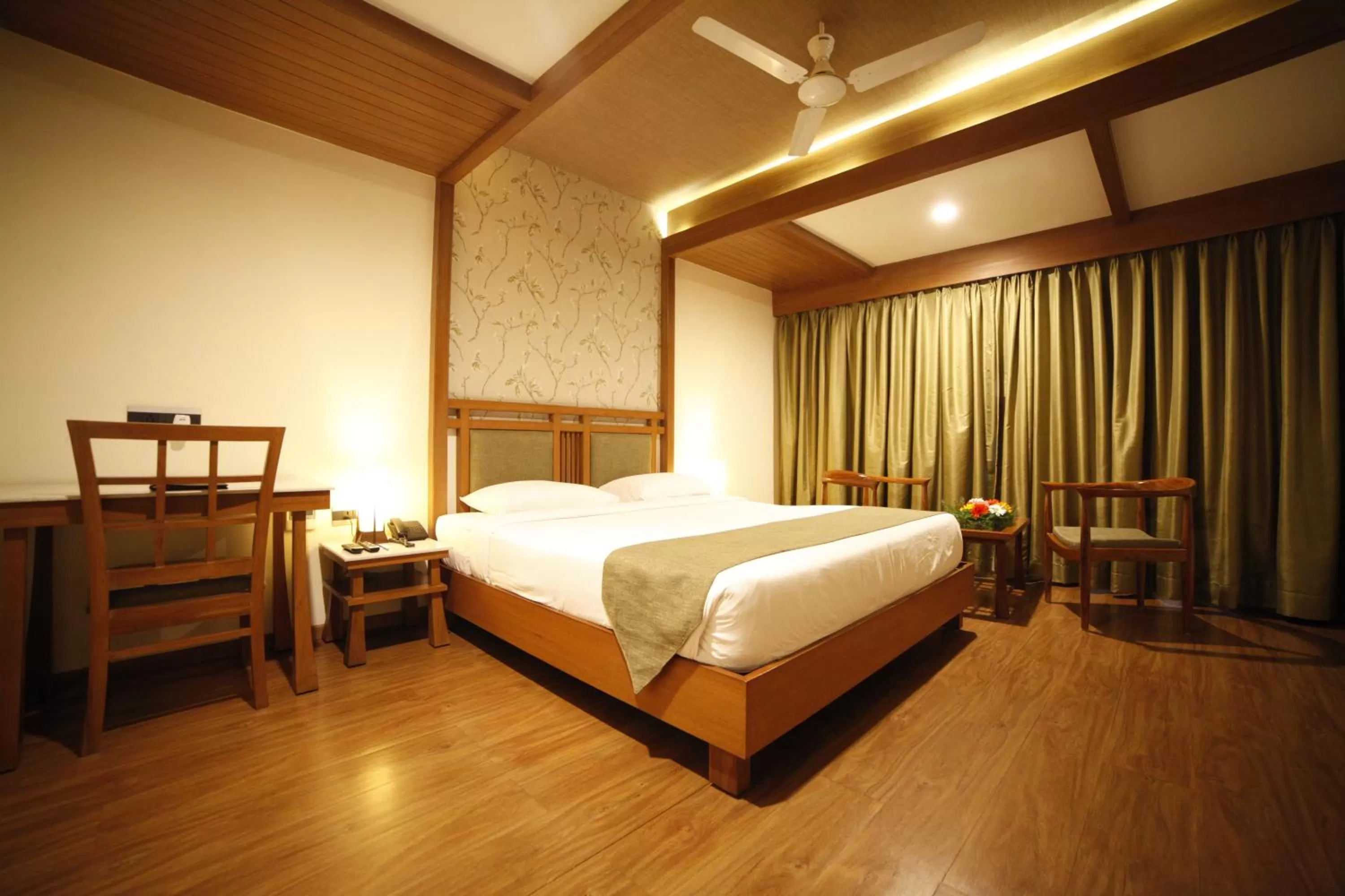 Bed in Taj Mahal Hotel