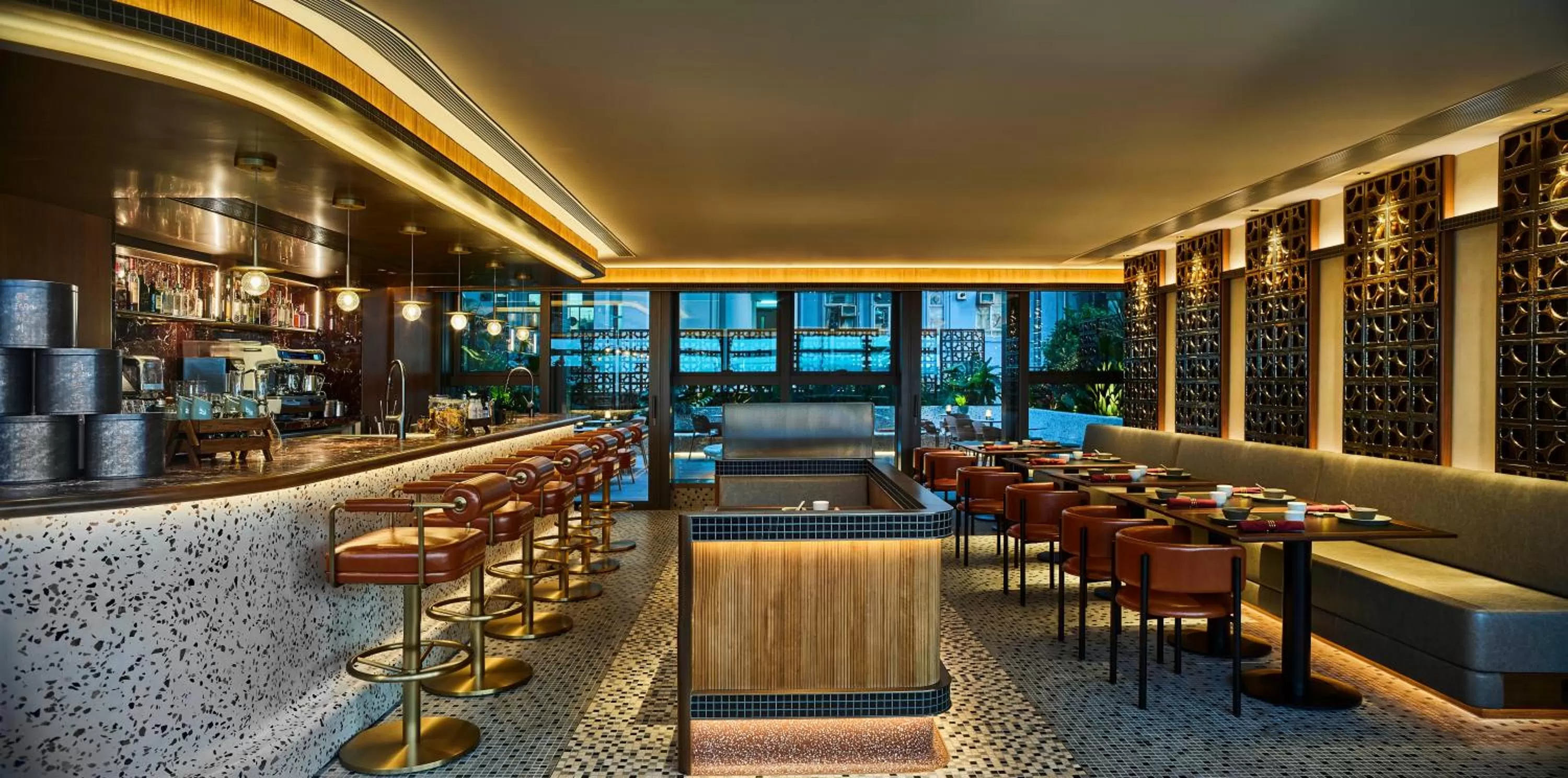 Restaurant/Places to Eat in One-Eight-One Hotel & Serviced Residences