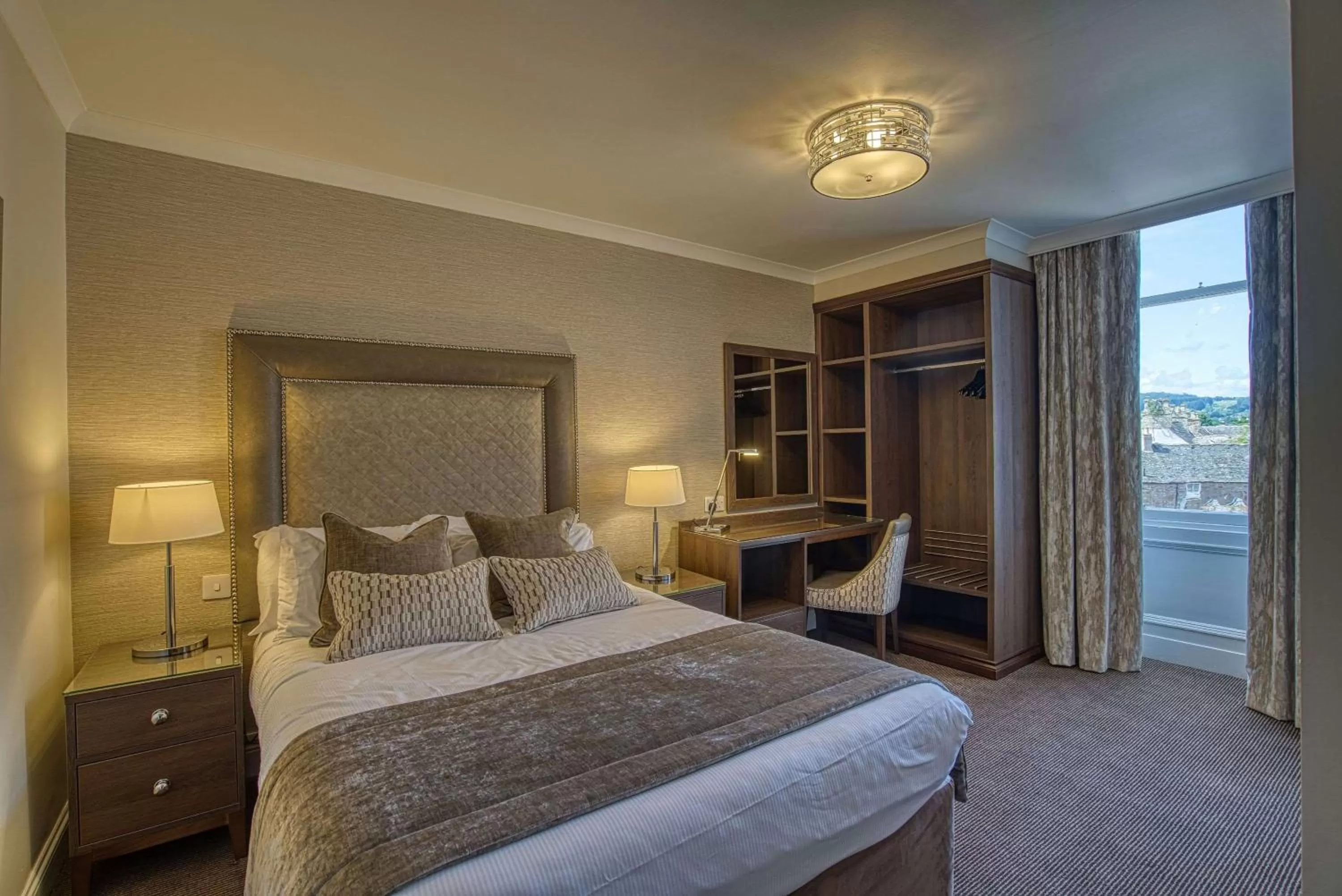 Photo of the whole room, Bed in Inverness Palace Hotel & Spa, WorldHotels Distinctive