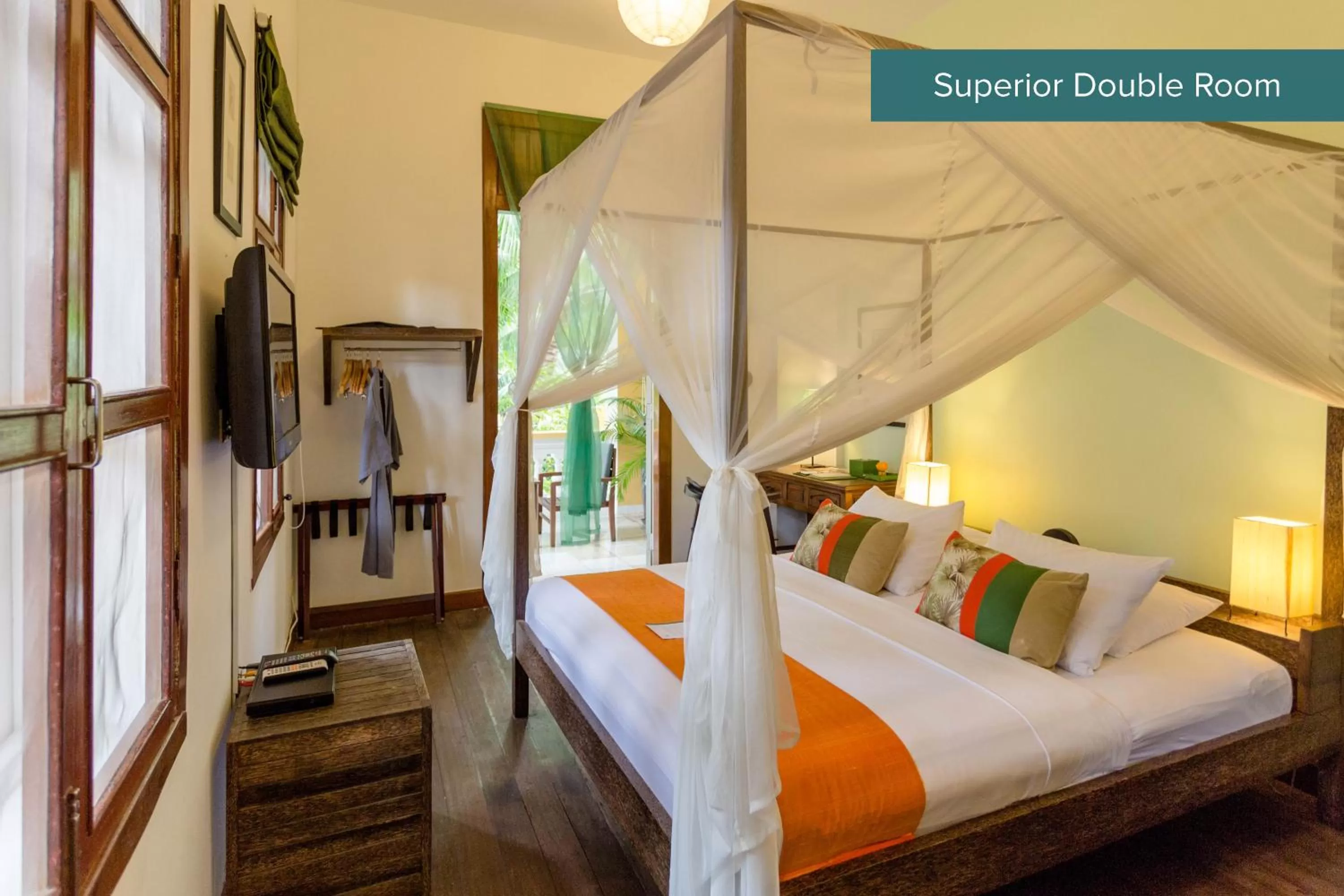 Day, Bed in The Pavilion