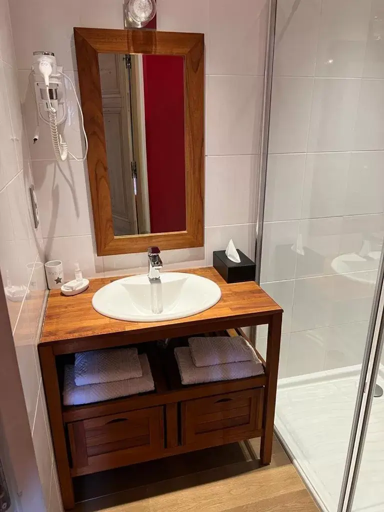 Double Room with Garden View in Chambres d'Hôtes Mado et Lulu Double Room with Garden View in Chambres d'Hôtes Mado et Lulu