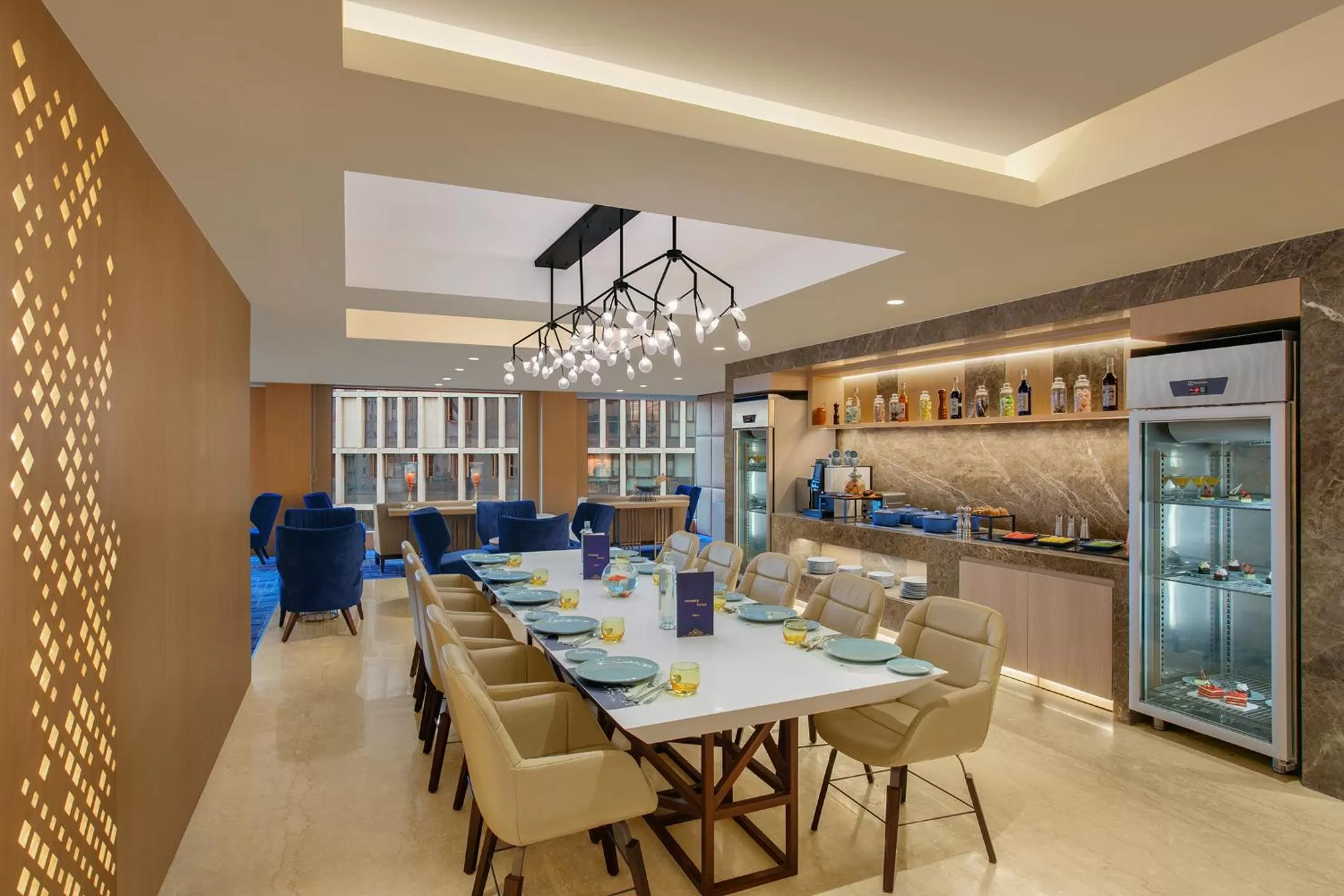 Lounge or bar in Novotel Ahmedabad