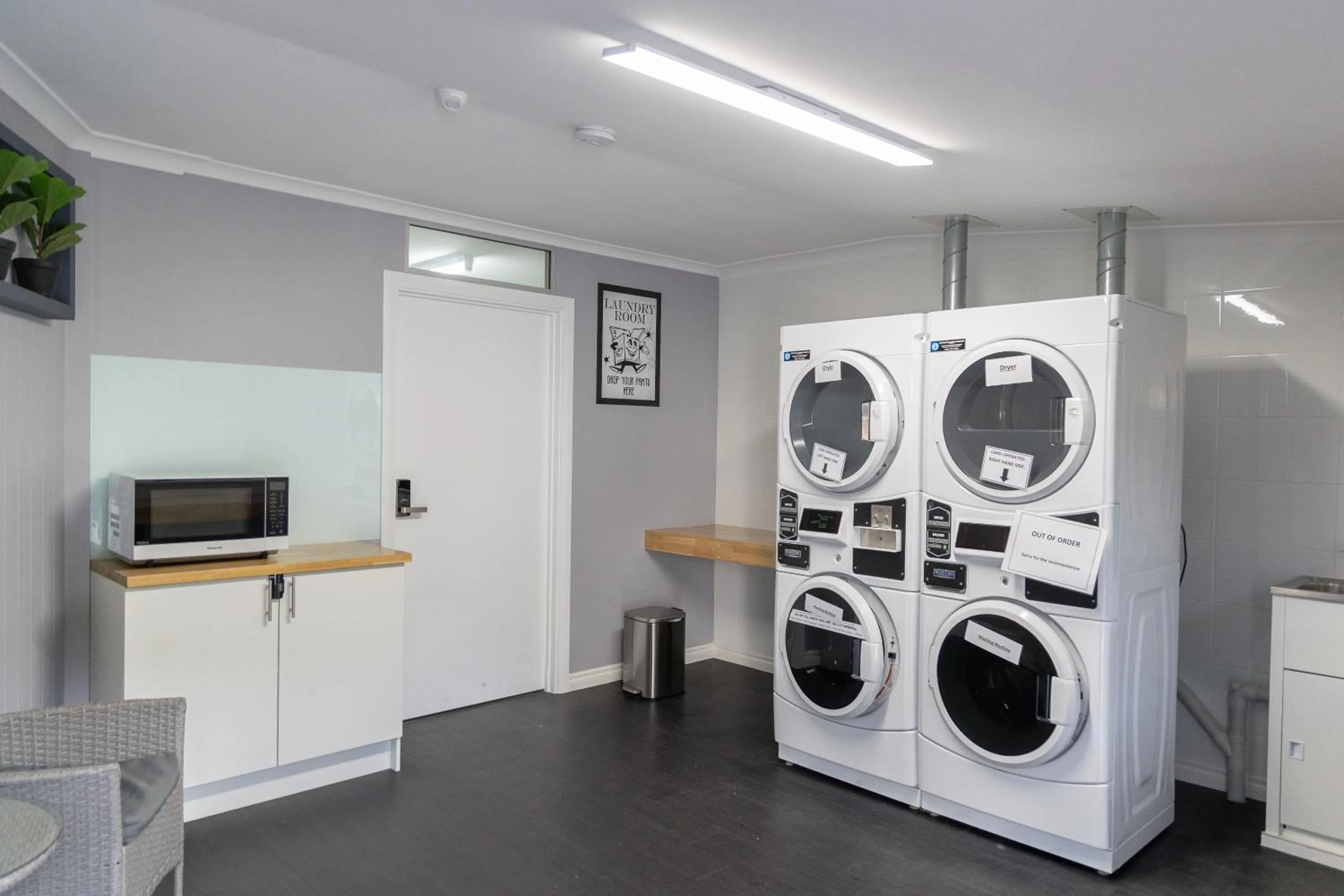 laundry in Dog Rock Motel