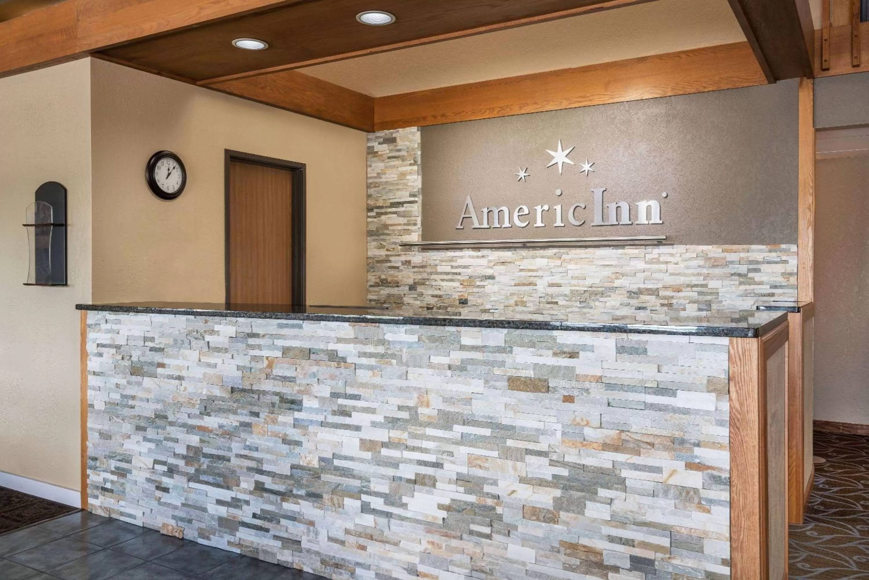 Lobby or reception in AmericInn by Wyndham Lake City