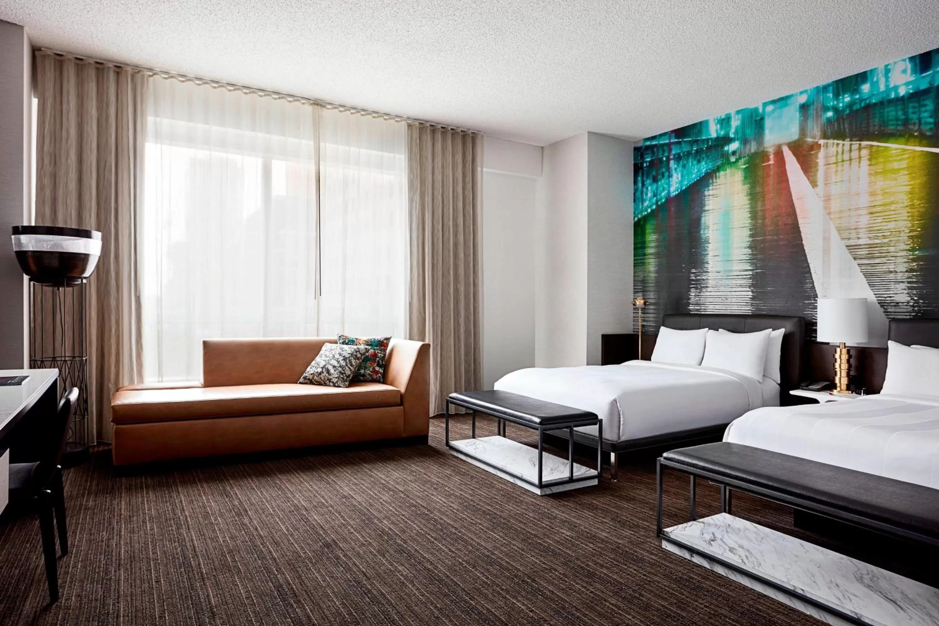 Photo of the whole room, Bed in New York Marriott at the Brooklyn Bridge