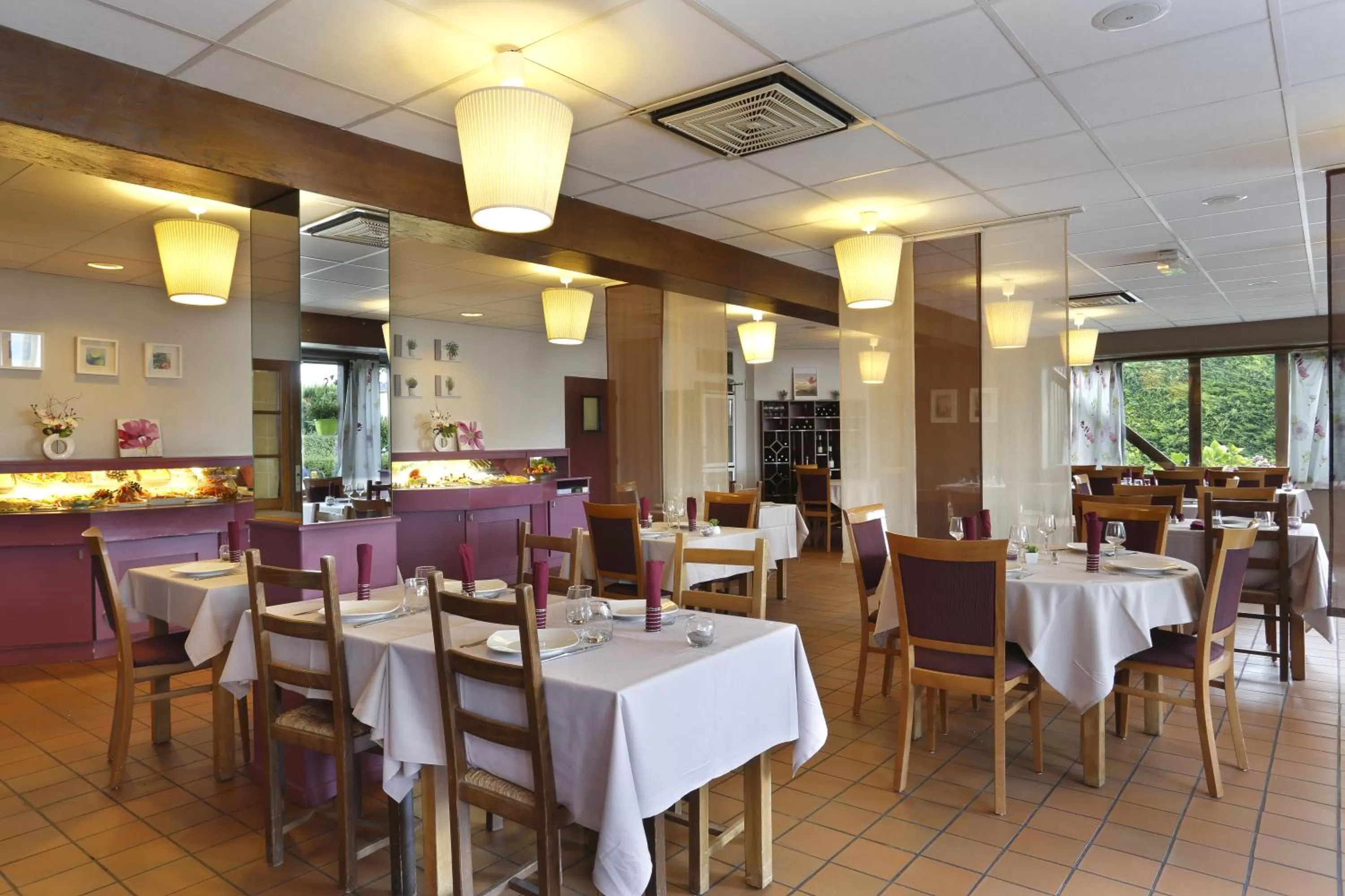Restaurant/places to eat in IKAR - Fasthotel Blois