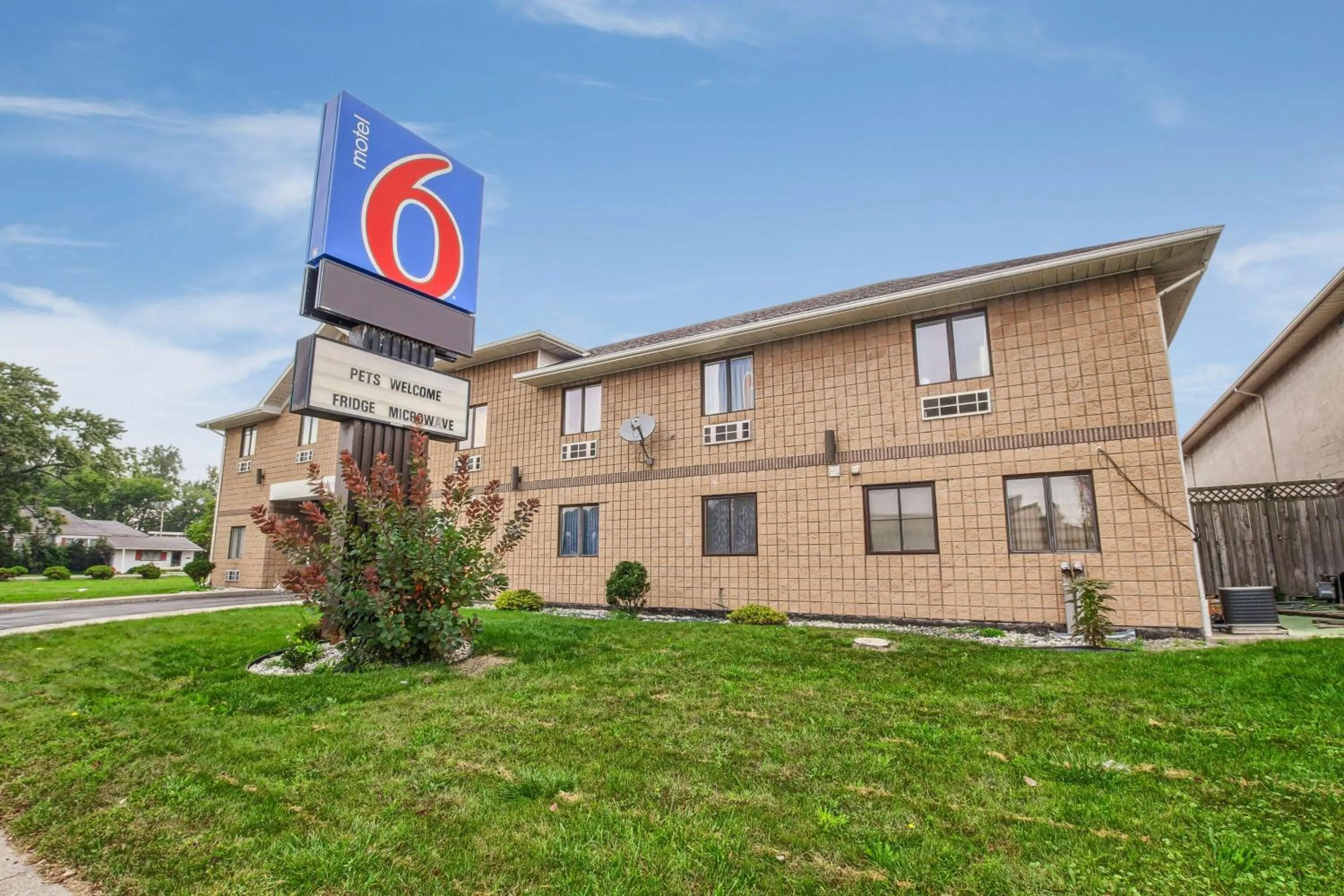 Property building in Motel 6-Windsor, ON