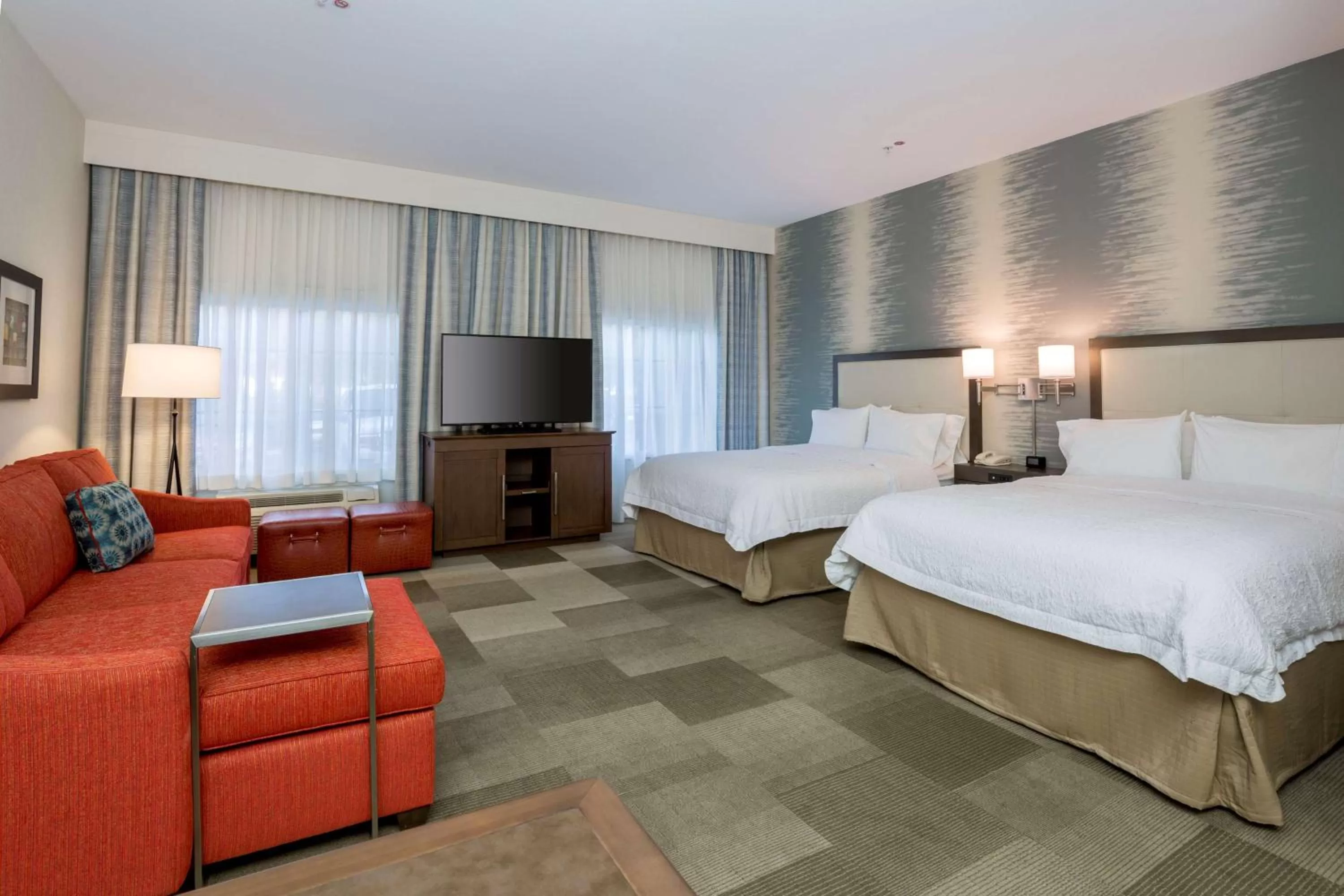 Bed in Hampton Inn Santa Barbara/Goleta