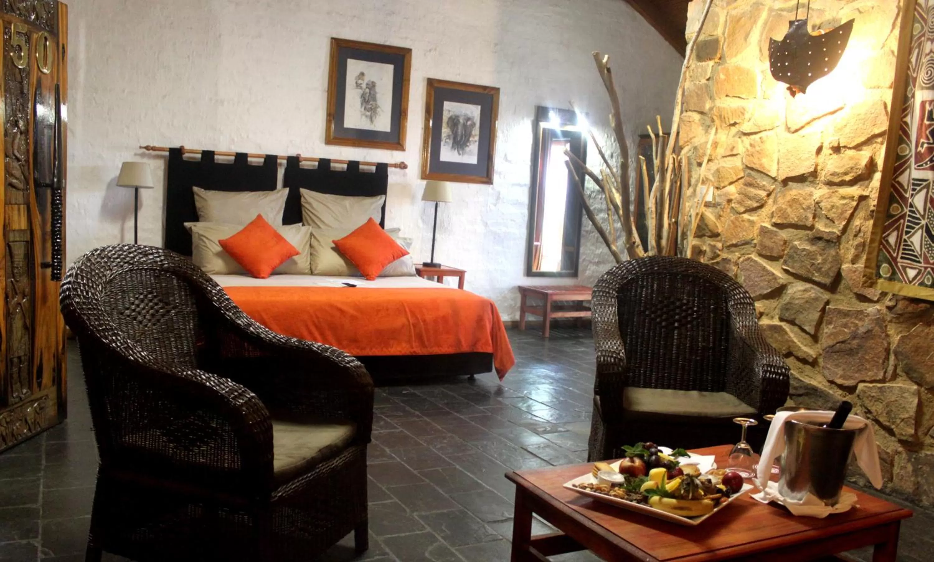 Photo of the whole room, Bed in Misty Hills Country Hotel, Conference Centre & Spa