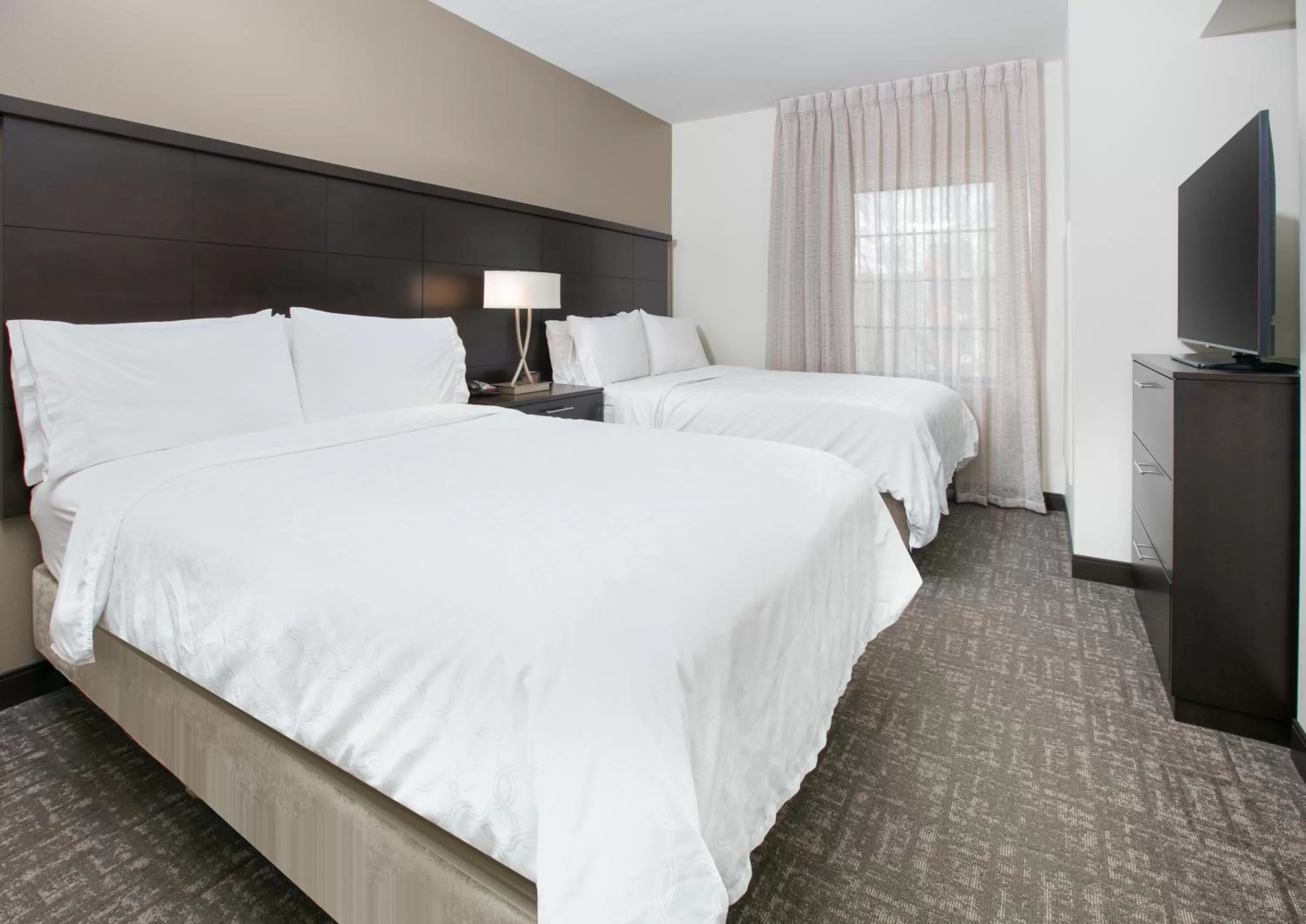 Bed in Staybridge Suites Plano - Richardson Area by IHG