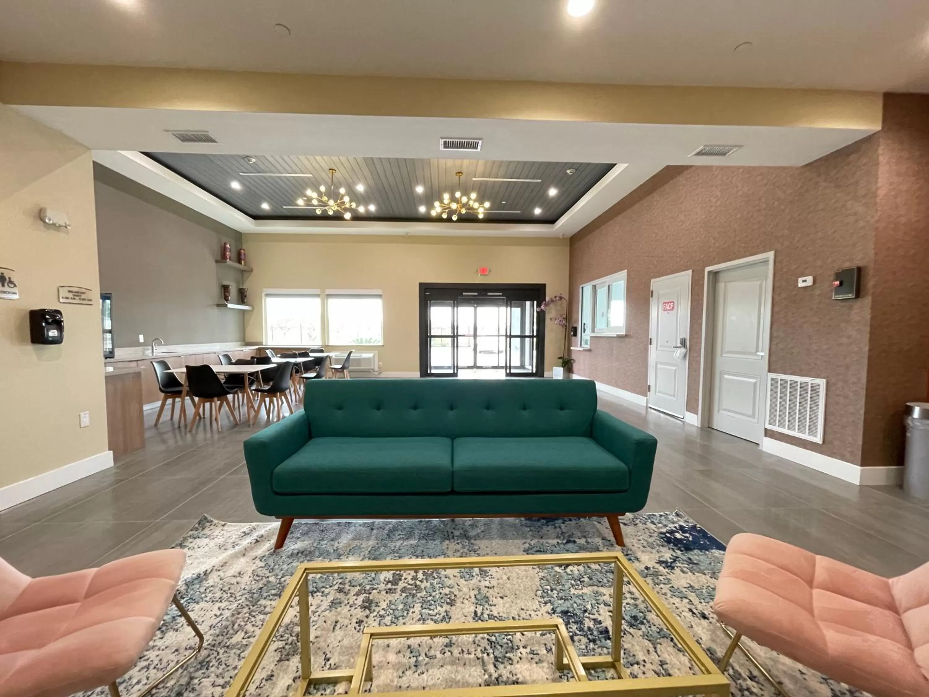 Lobby or reception in Palace Inn Blue Houston East Beltway 8