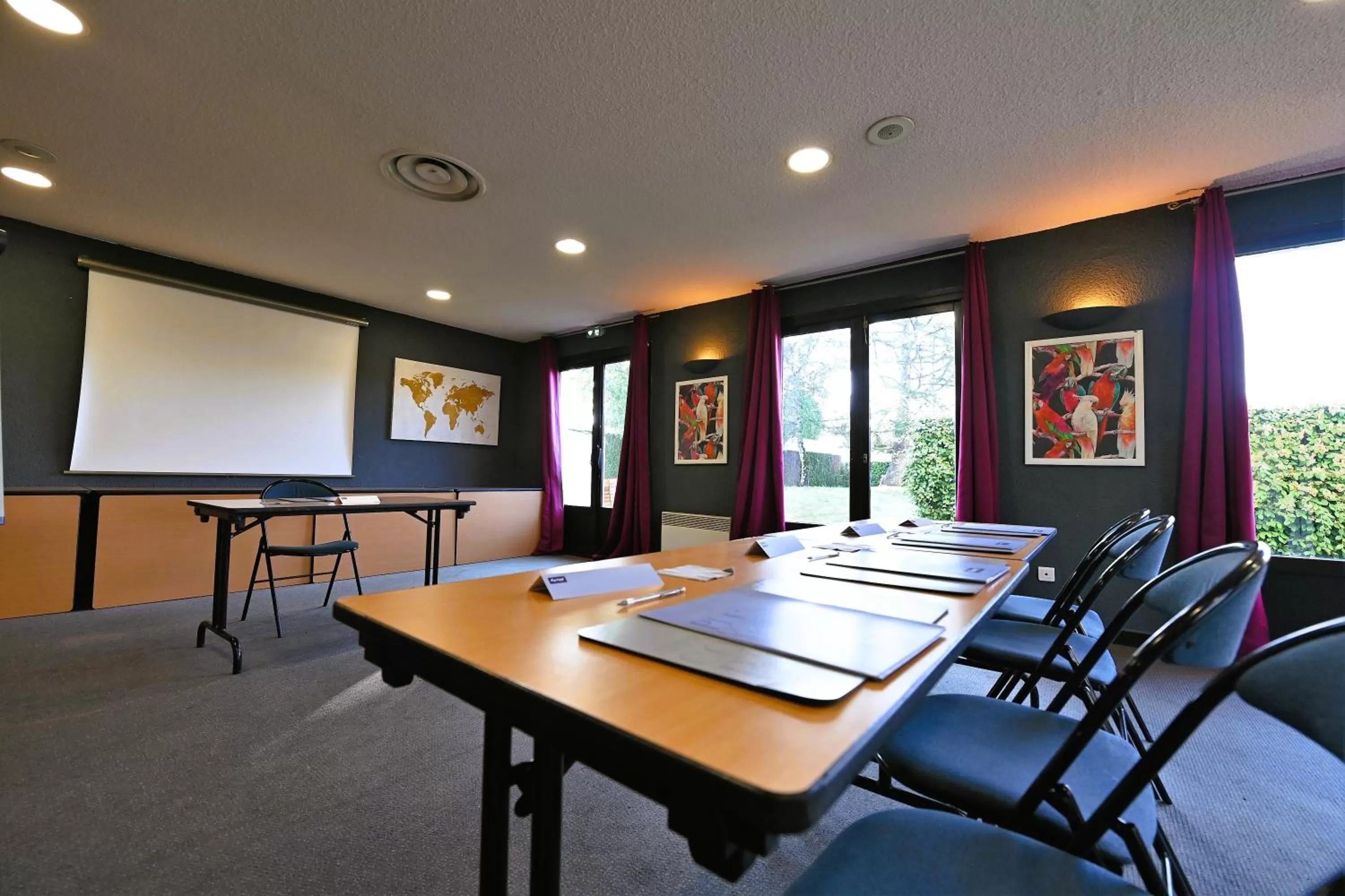Meeting/conference room in Kyriad Tarbes Odos