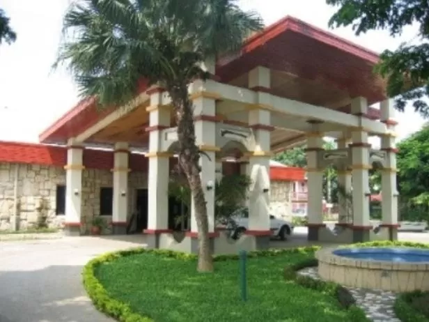 Facade/entrance in Capricorn International Hotel