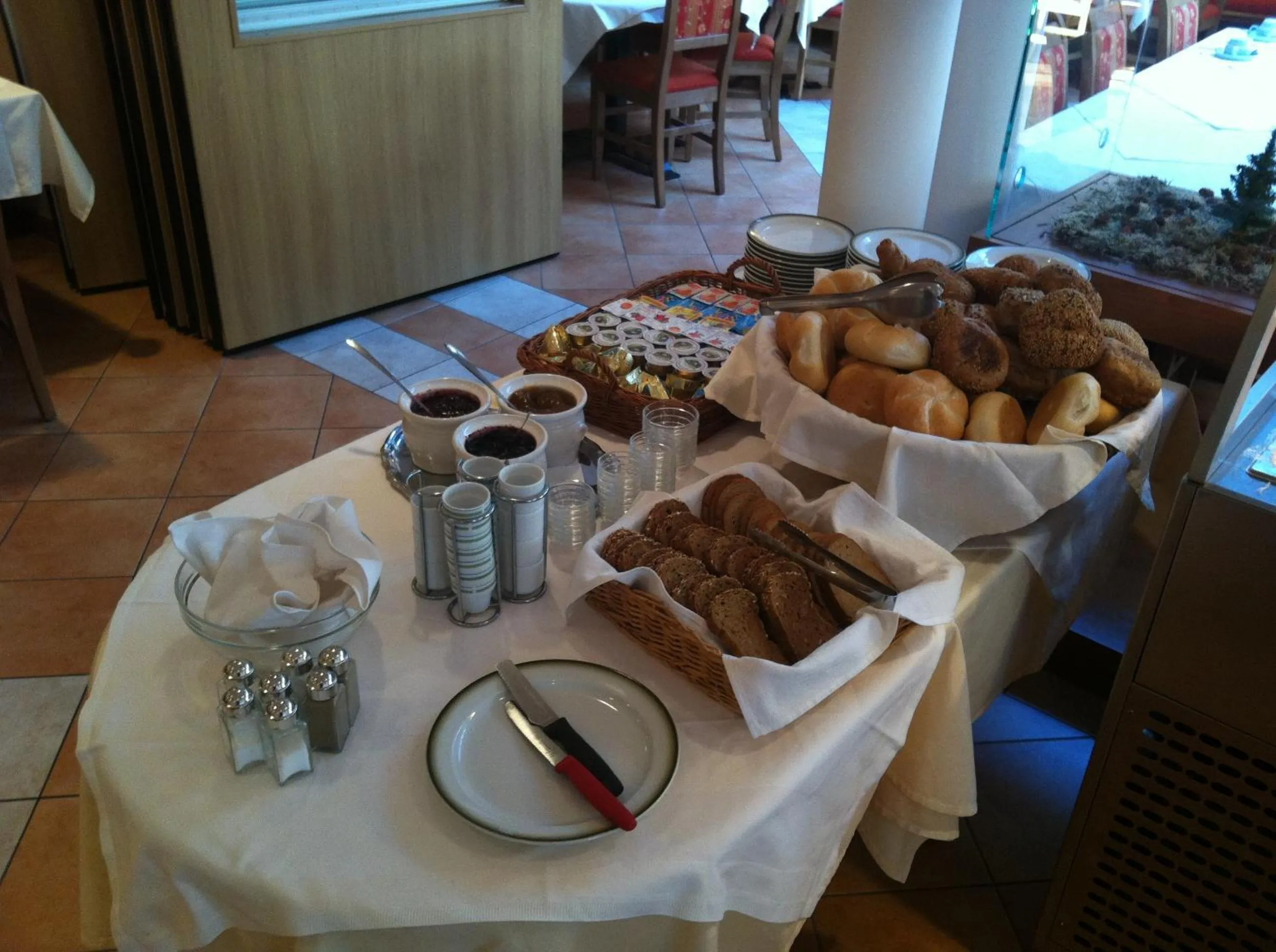 Restaurant/places to eat in Werfenerhof